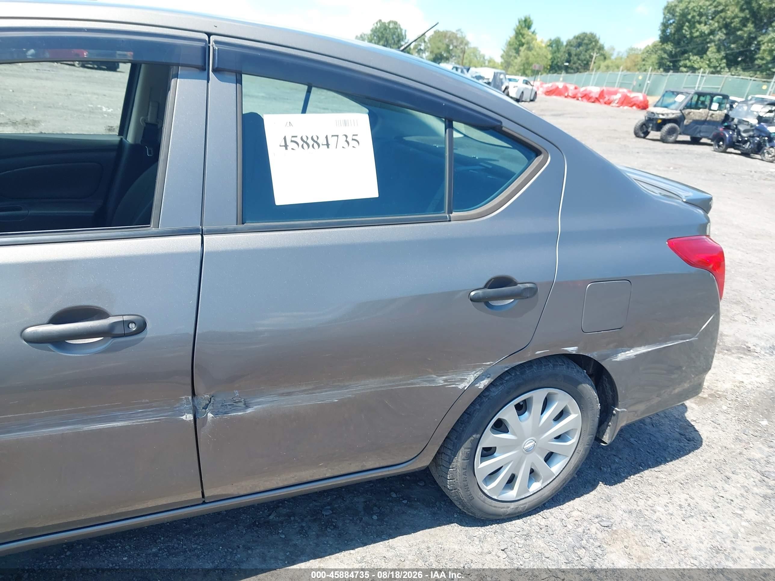 2015 Nissan Versa 1.6 S+ Серый vin: 3N1CN7AP3FL863506