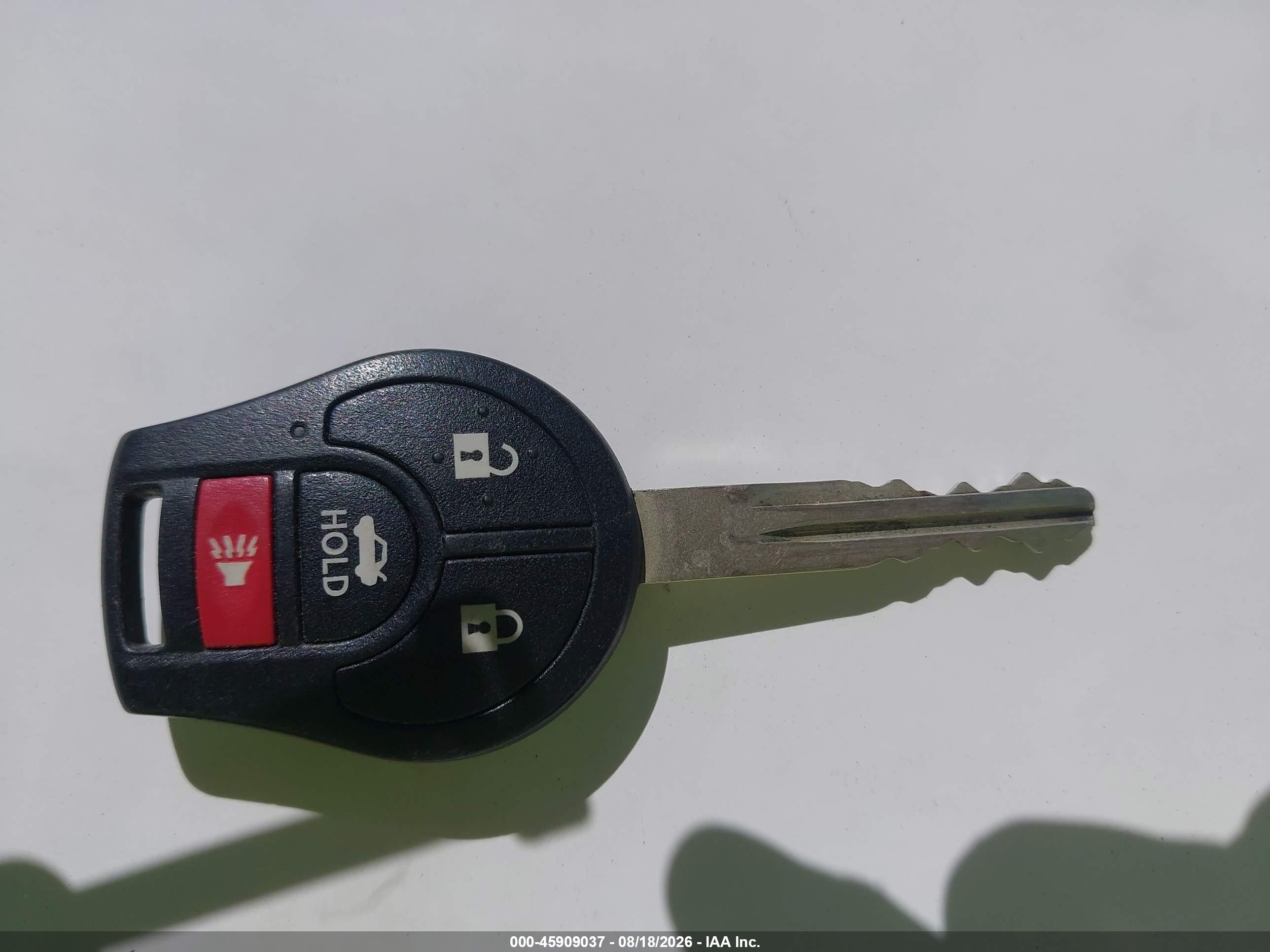 2015 Nissan Versa 1.6 Sv Белый vin: 3N1CN7AP3FL883819