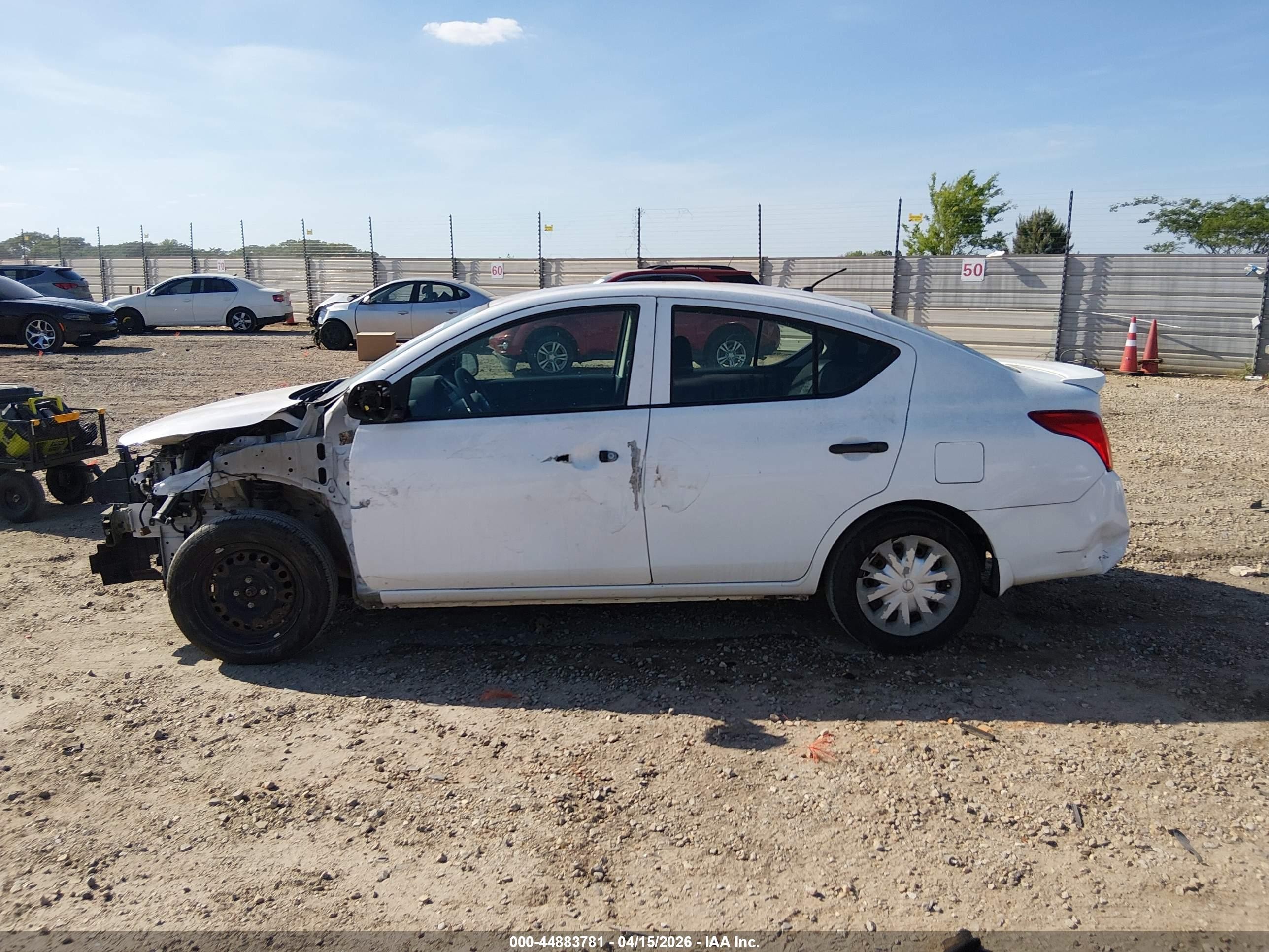 2015 Nissan Versa 1.6 S+ White vin: 3N1CN7AP3FL918276