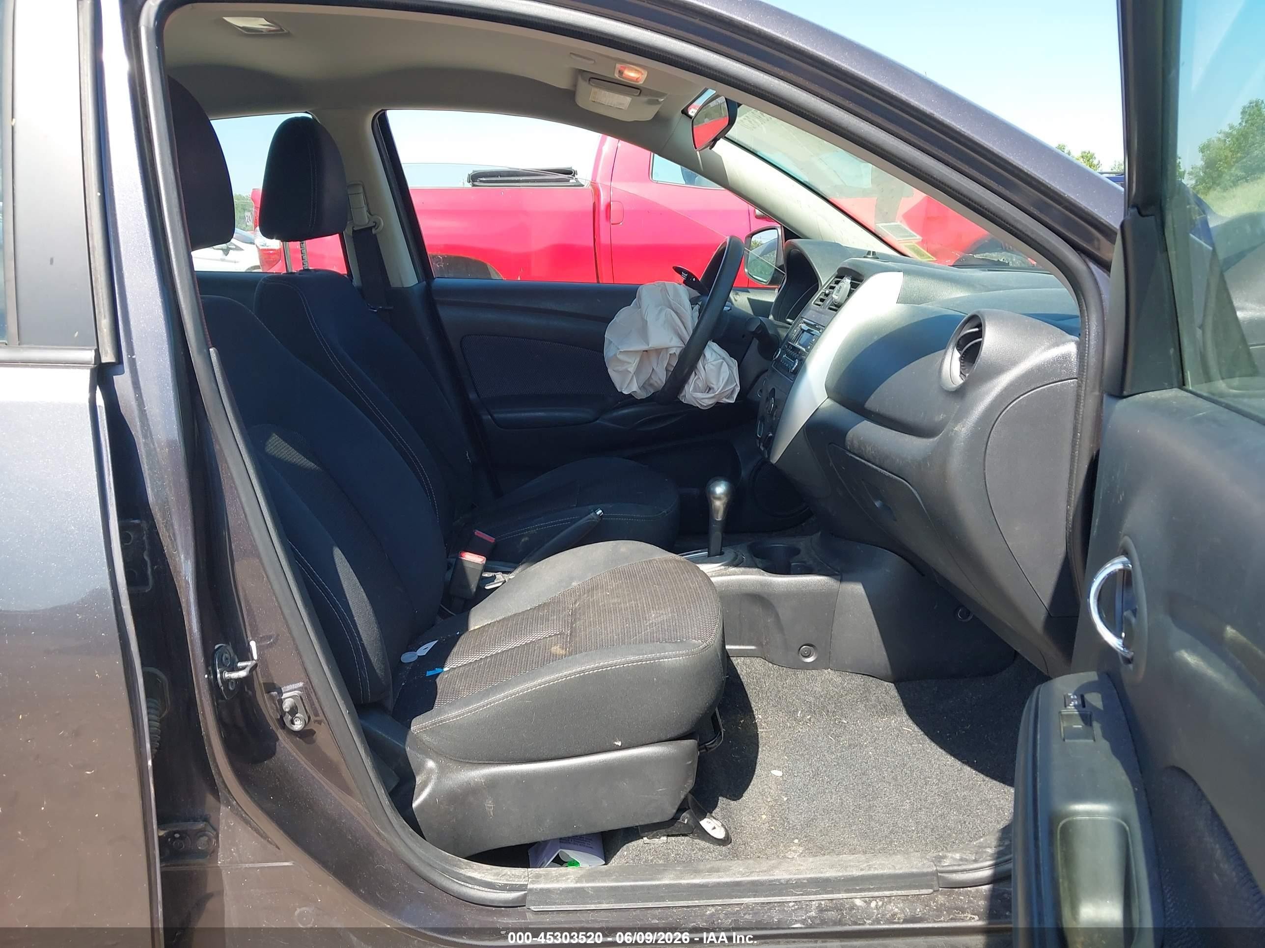 2015 Nissan Versa 1.6 S/1.6 S+/1.6 Sl/1.6 Sv Серый vin: 3N1CN7AP3FL942142