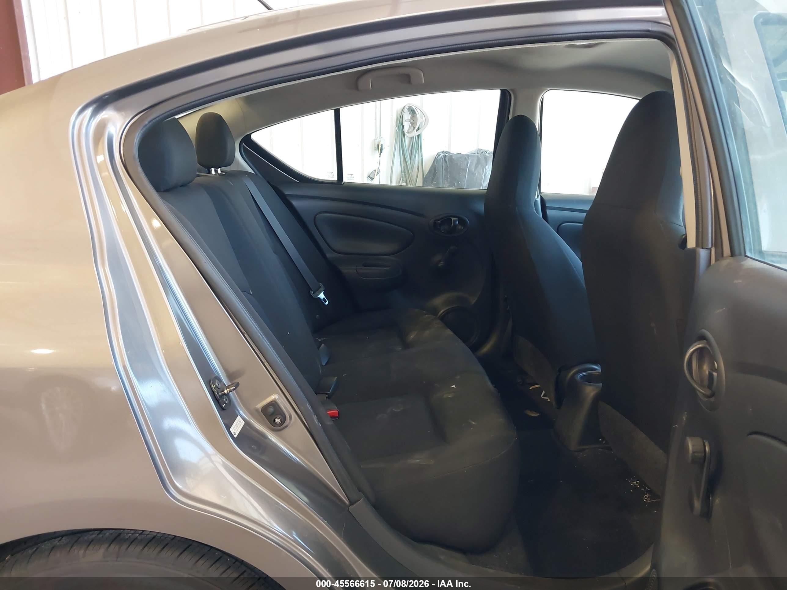 2015 Nissan Versa 1.6 S+ Gray vin: 3N1CN7AP3FL957448