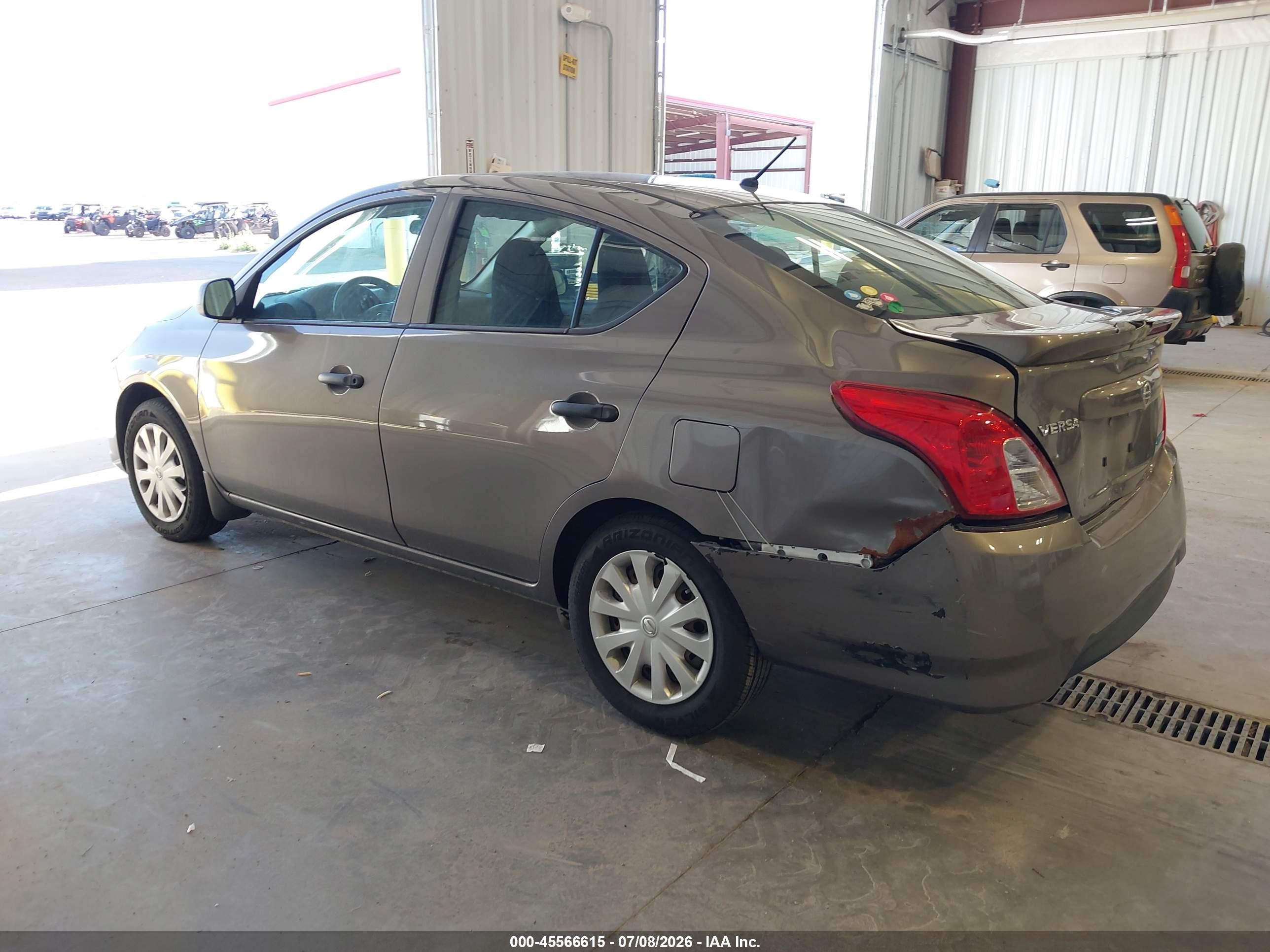 2015 Nissan Versa 1.6 S+ Gray vin: 3N1CN7AP3FL957448