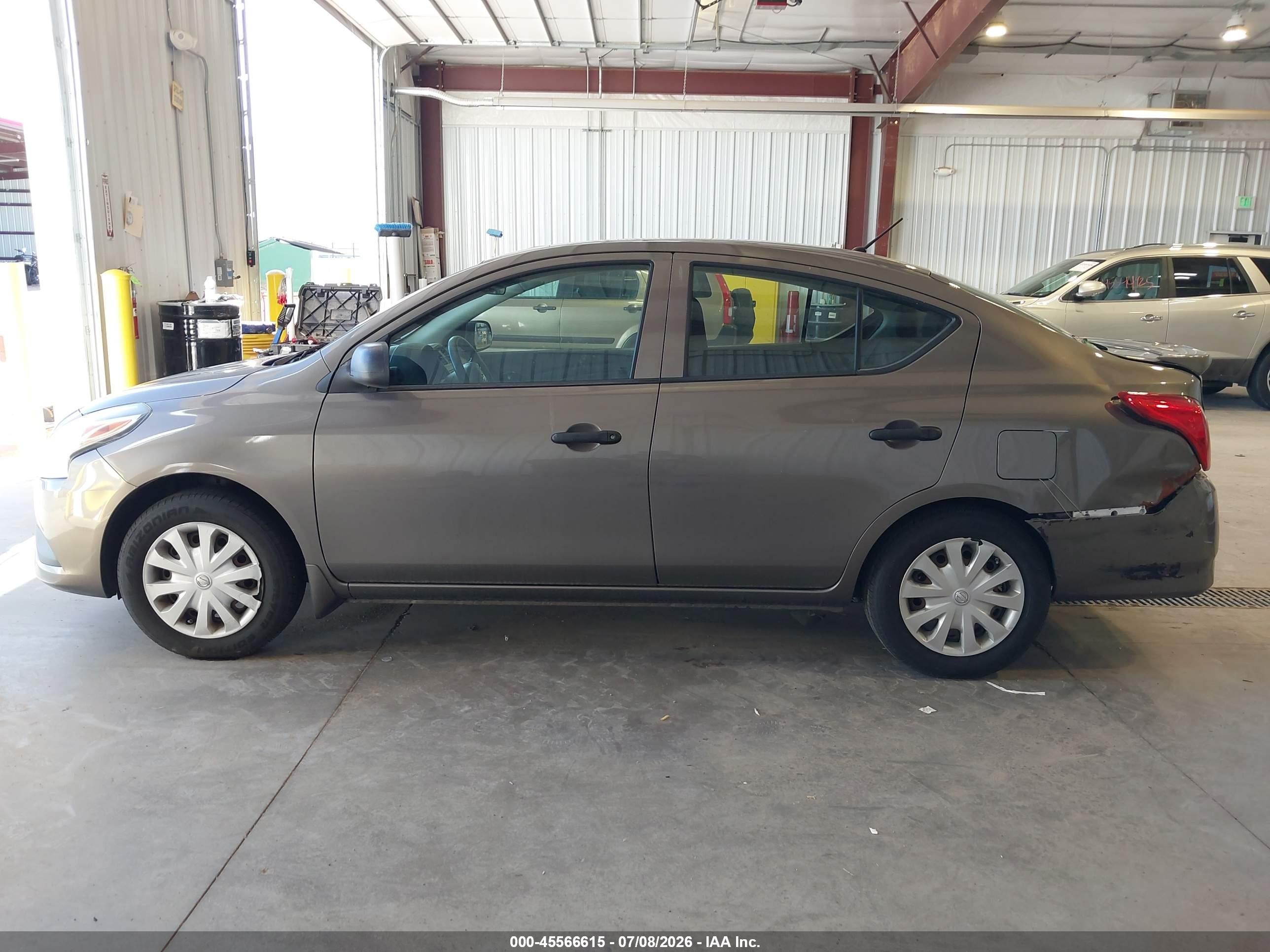 2015 Nissan Versa 1.6 S+ Gray vin: 3N1CN7AP3FL957448