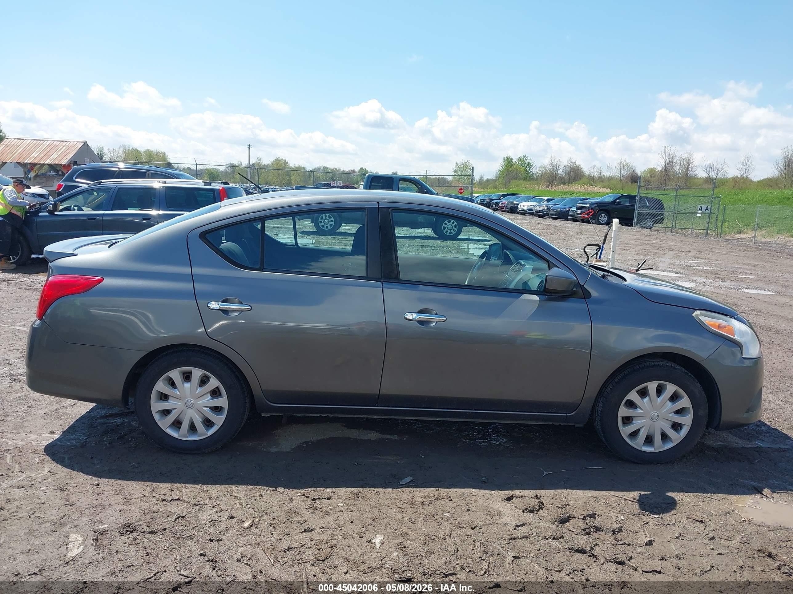 2016 Nissan Versa 1.6 S/1.6 S+/1.6 Sl/1.6 Sv Gray vin: 3N1CN7AP3GL867668