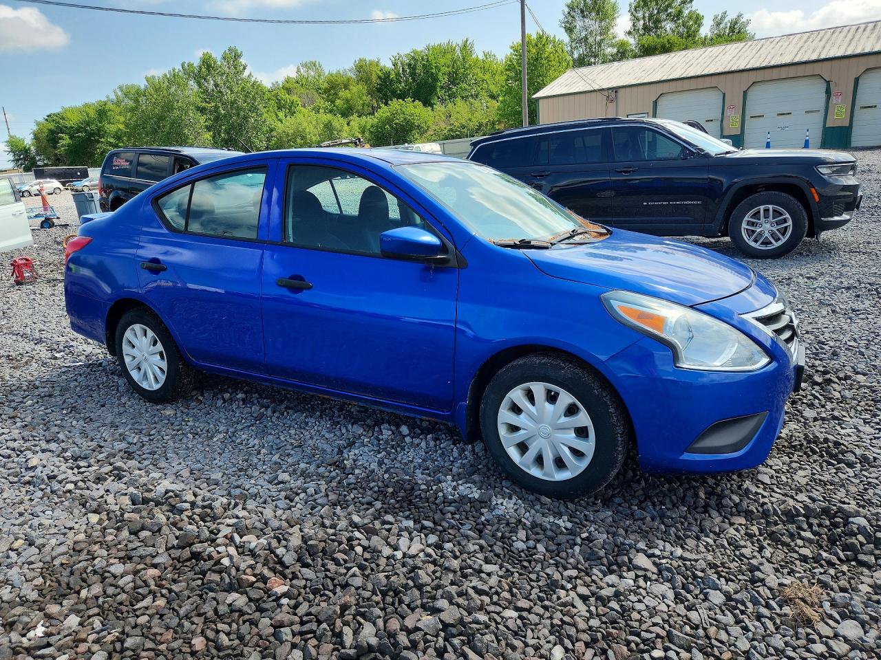 2016 Nissan Versa 1.6 S Plus Blue vin: 3N1CN7AP3GL889492