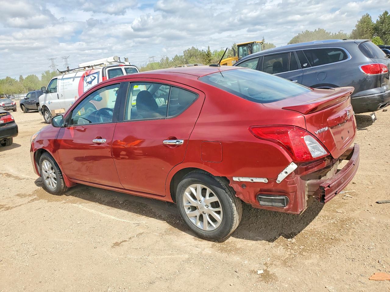 2017 Nissan Versa 1.6 S Red vin: 3N1CN7AP3HL864058