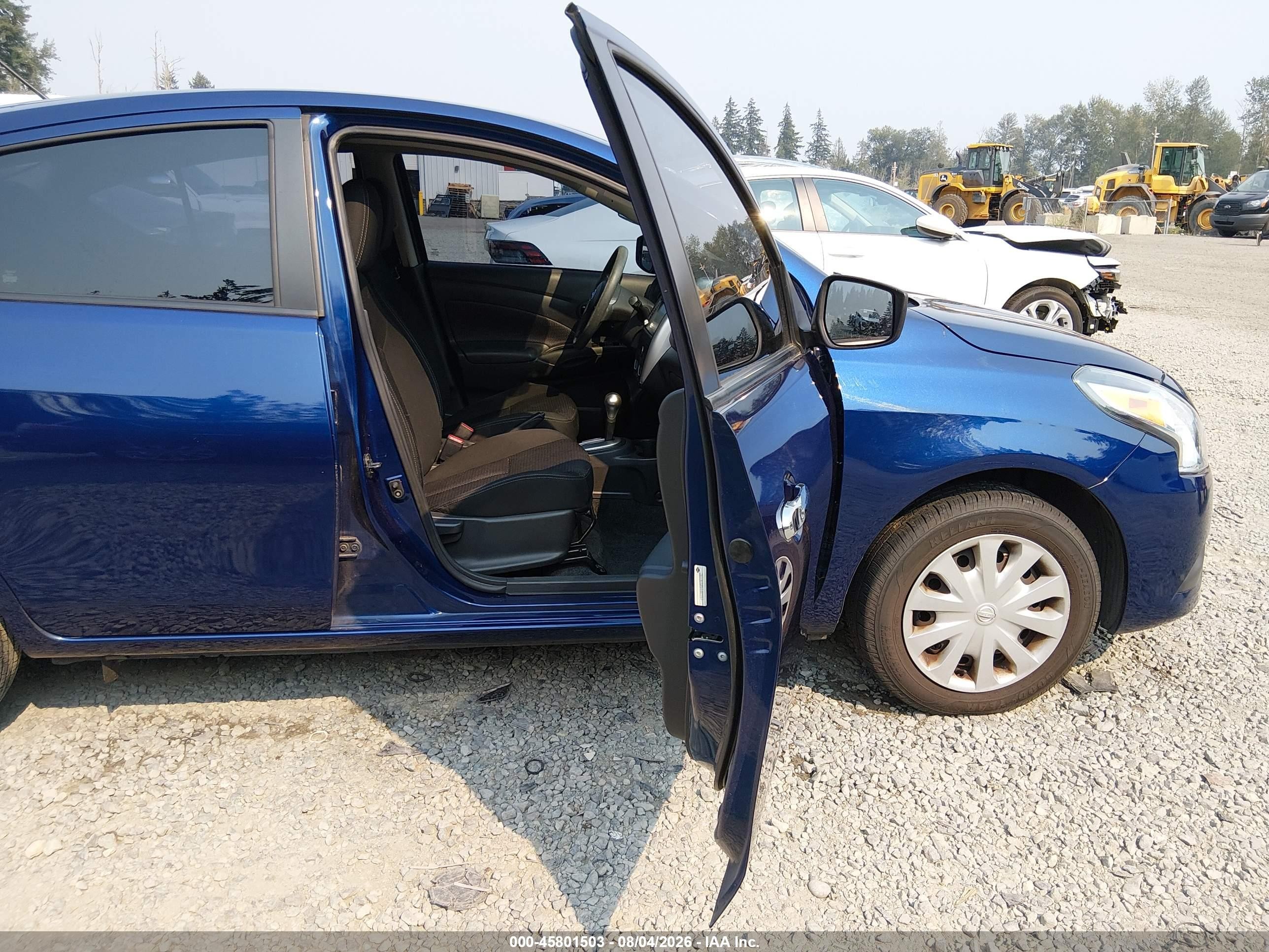 2018 Nissan Versa 1.6 Sv Blue vin: 3N1CN7AP3JL887717