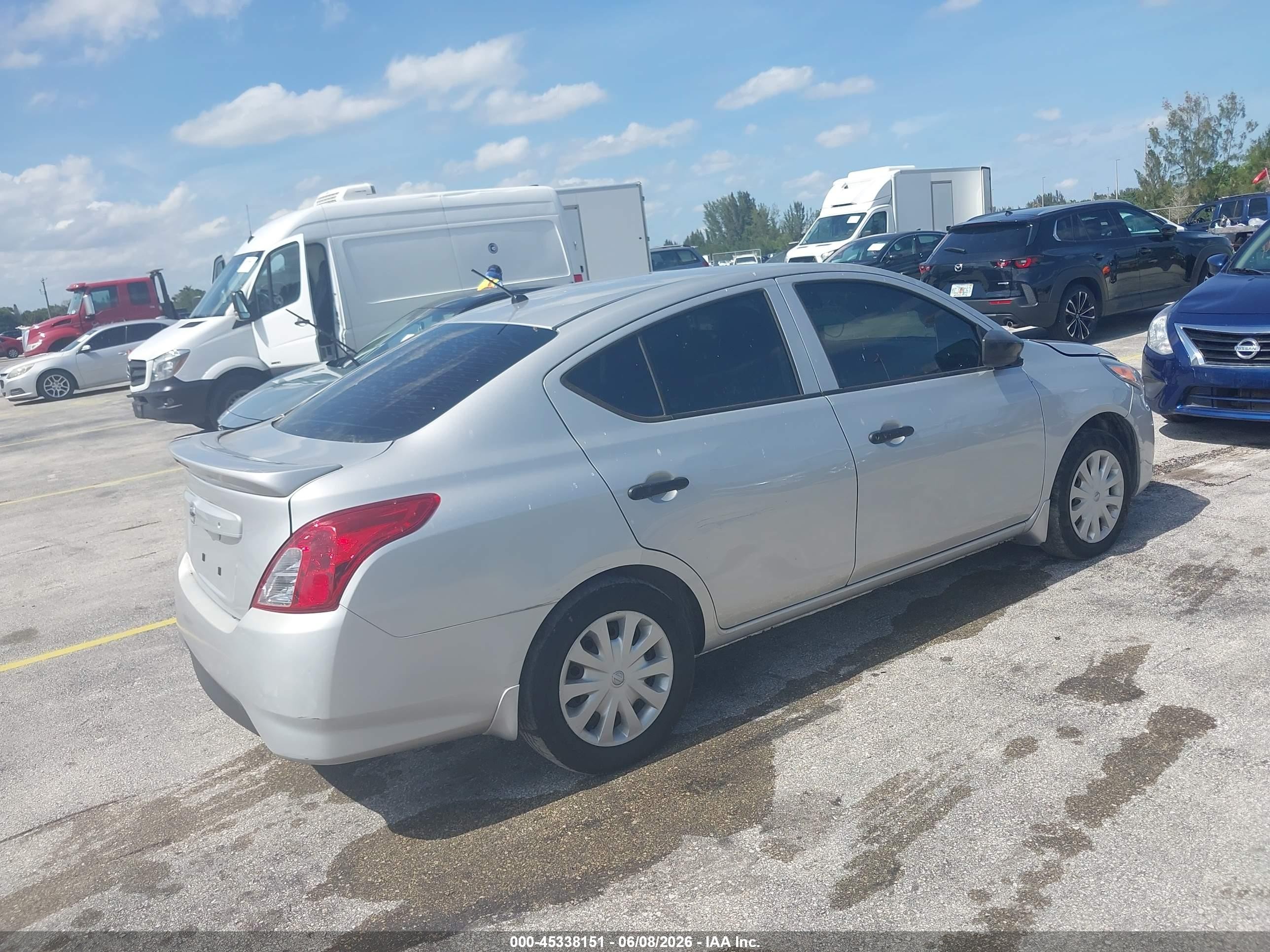 2019 Nissan Versa 1.6 S+ Серый vin: 3N1CN7AP3KL816762