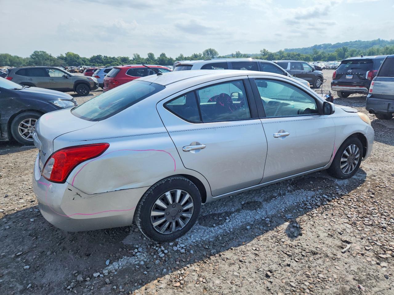 2012 Nissan Versa 1.6 S Silver vin: 3N1CN7AP4CL818280