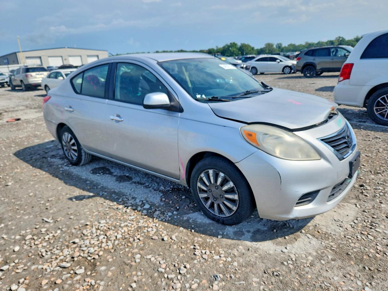 2012 Nissan Versa 1.6 S Silver vin: 3N1CN7AP4CL818280