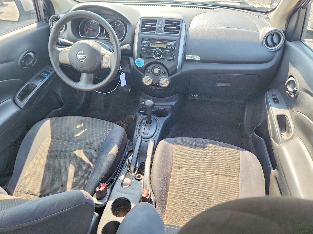 2012 Nissan Versa 1.6 S Silver vin: 3N1CN7AP4CL818280