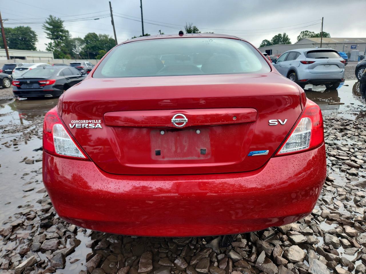 2012 Nissan Versa 1.6 S Red vin: 3N1CN7AP4CL843485