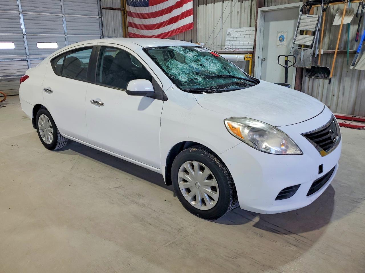 2012 Nissan Versa 1.6 S White vin: 3N1CN7AP4CL867382