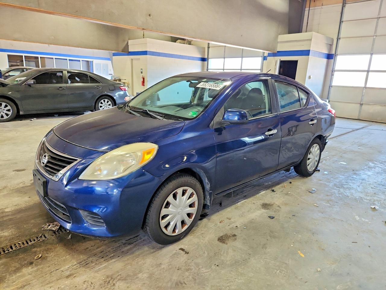 2013 Nissan Versa 1.6 S Blue vin: 3N1CN7AP4DL837770