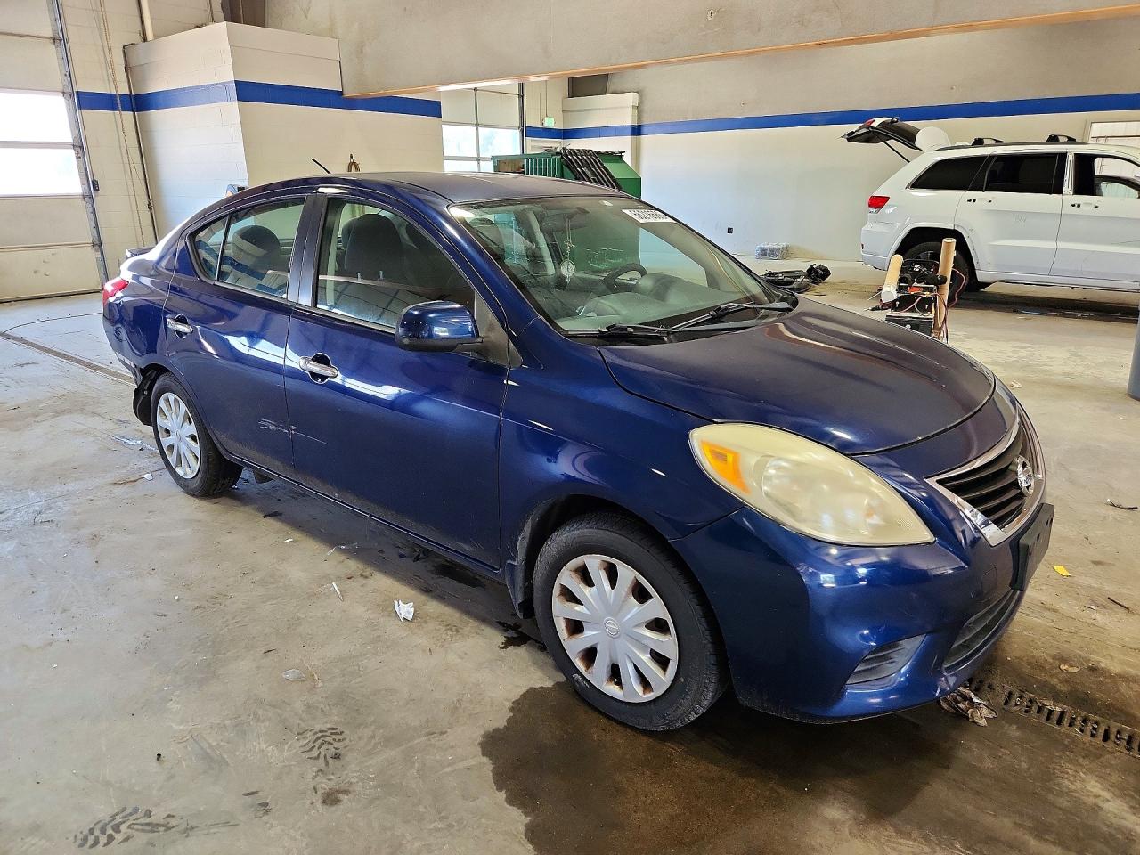 2013 Nissan Versa 1.6 S Blue vin: 3N1CN7AP4DL837770