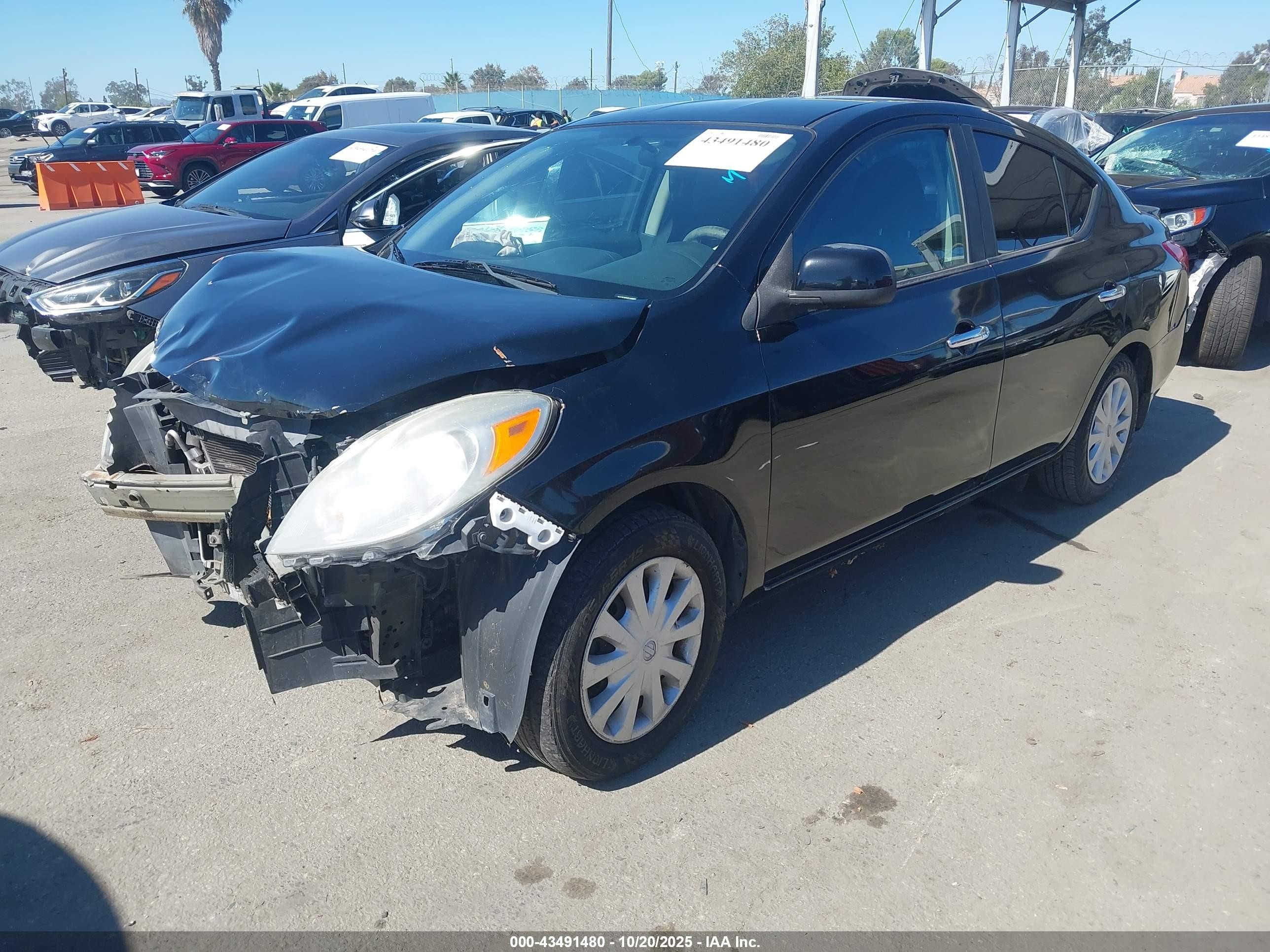 2013 Nissan Versa 1.6 Sv Black vin: 3N1CN7AP4DL849756