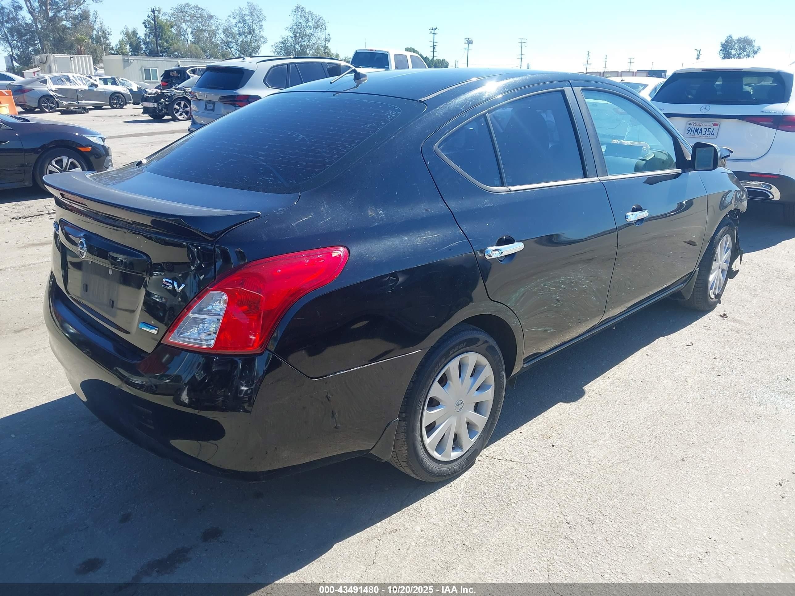 2013 Nissan Versa 1.6 Sv Black vin: 3N1CN7AP4DL849756