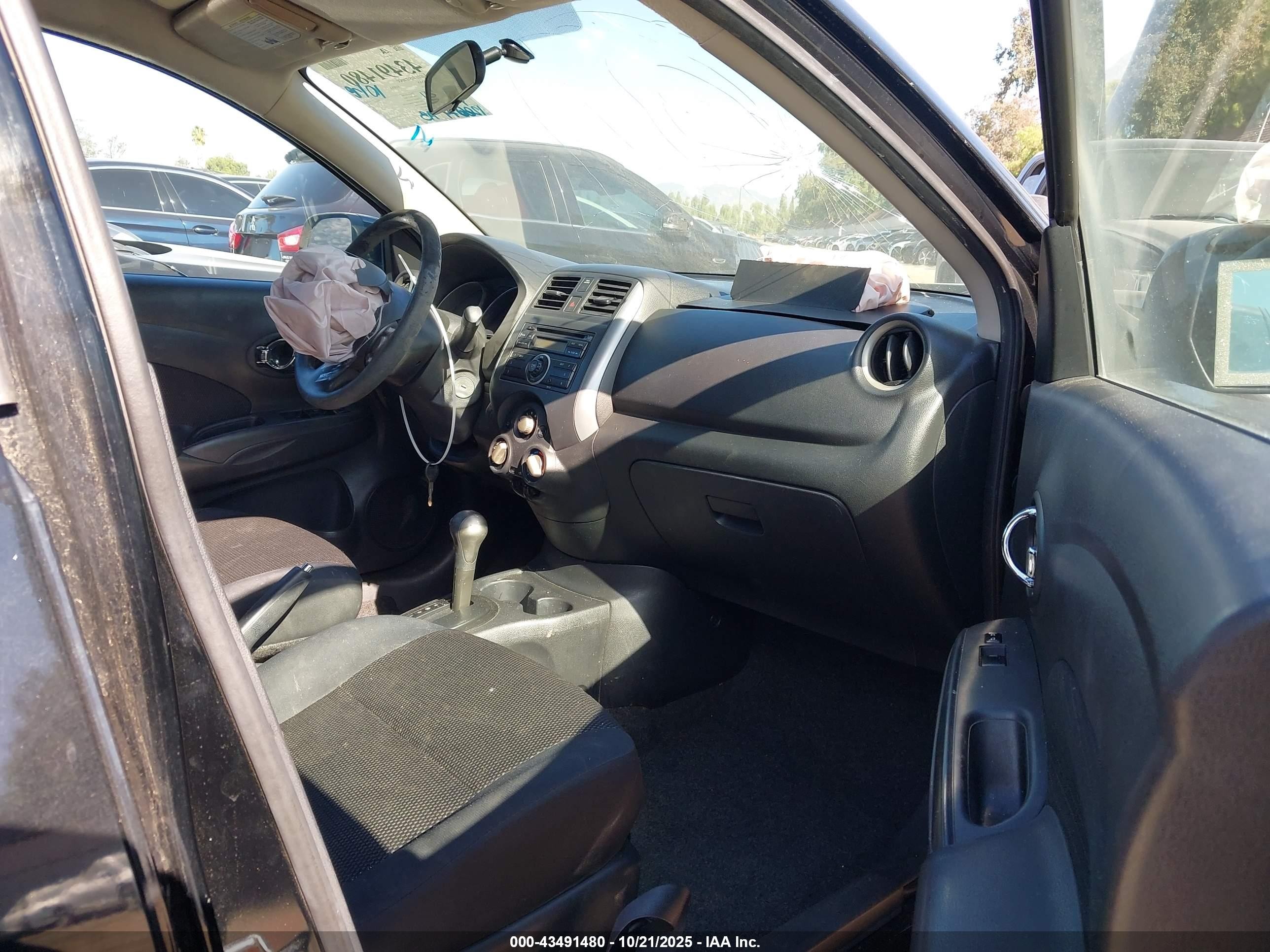 2013 Nissan Versa 1.6 Sv Black vin: 3N1CN7AP4DL849756
