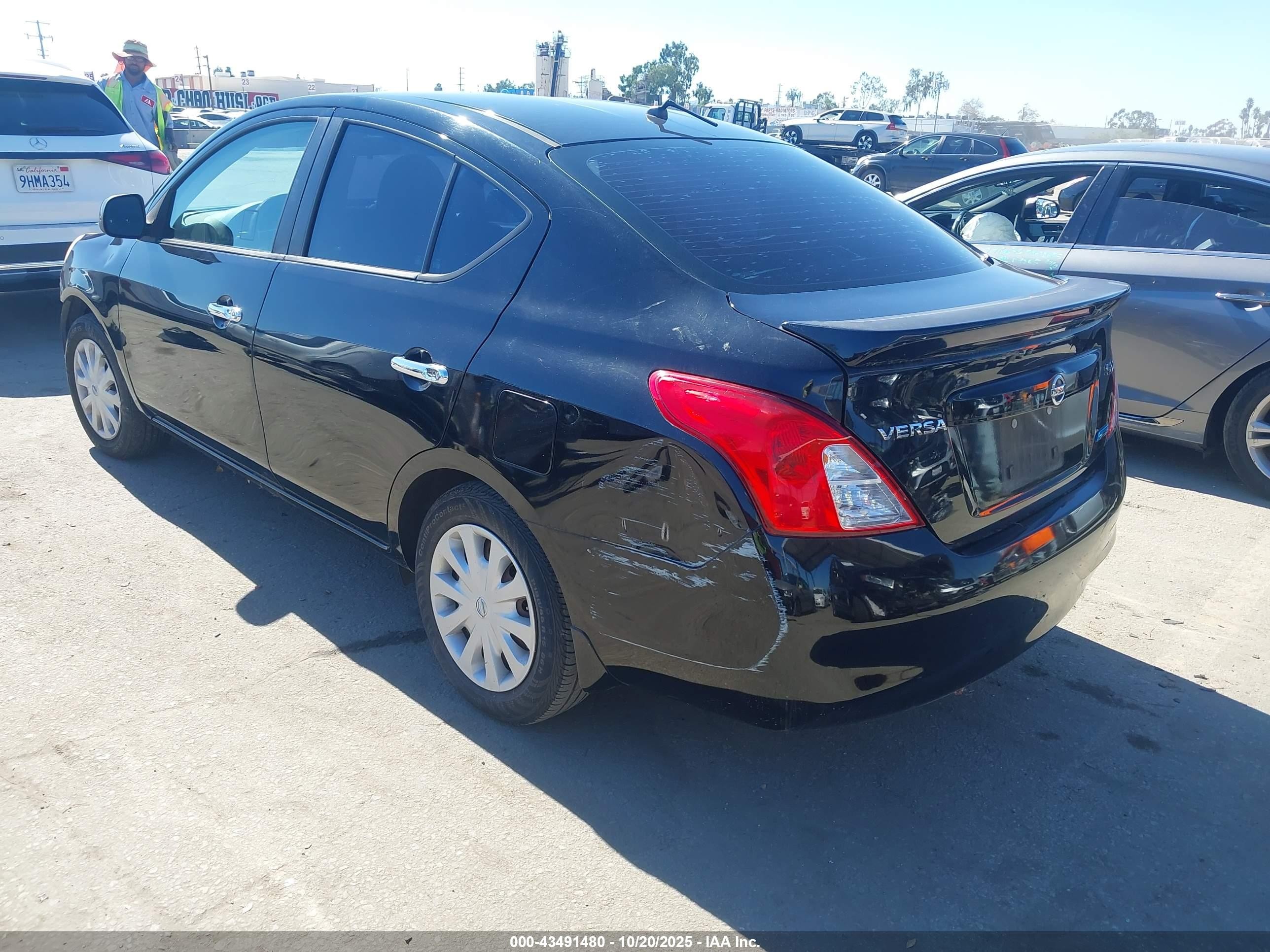 2013 Nissan Versa 1.6 Sv Black vin: 3N1CN7AP4DL849756