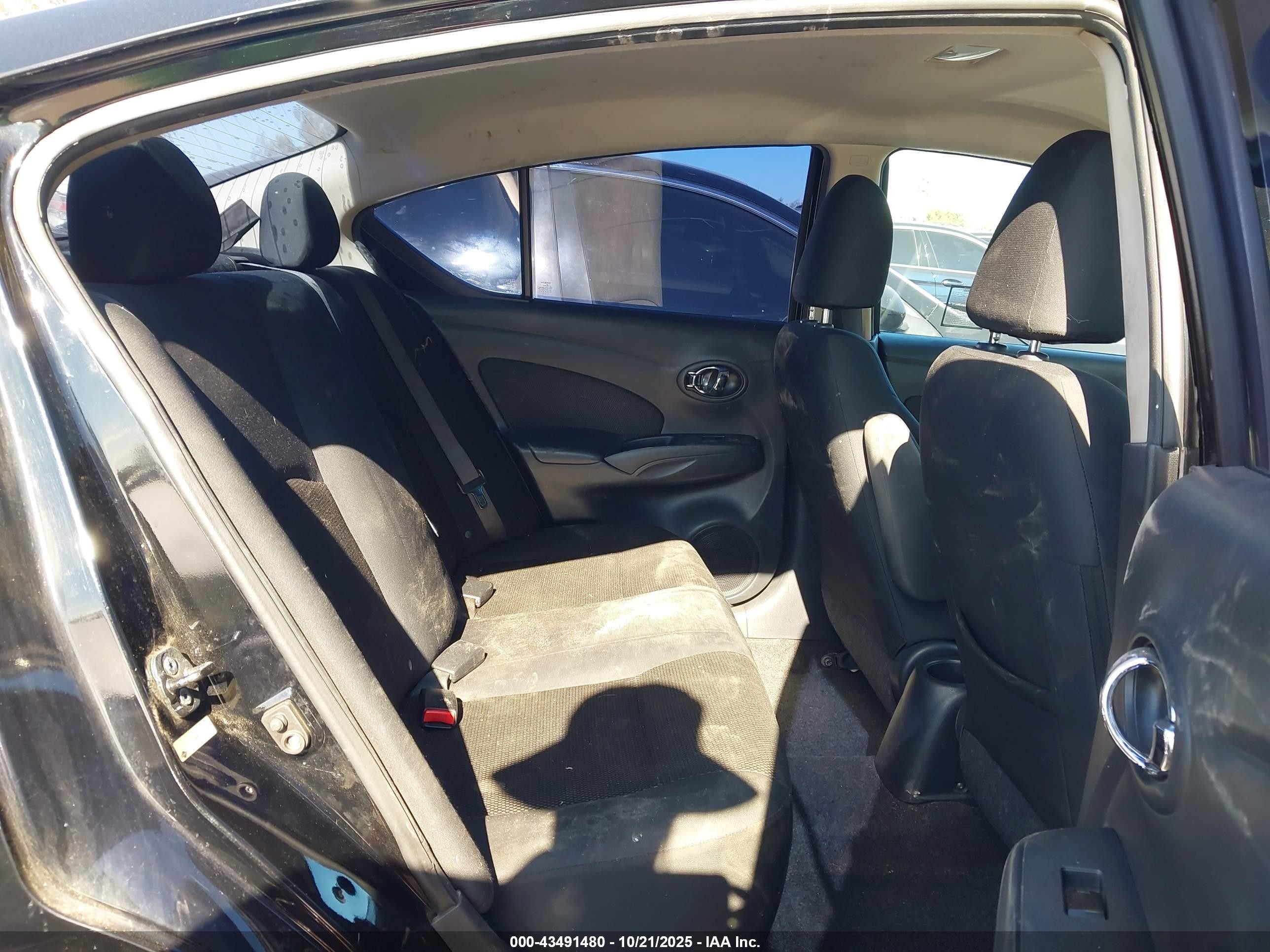 2013 Nissan Versa 1.6 Sv Black vin: 3N1CN7AP4DL849756