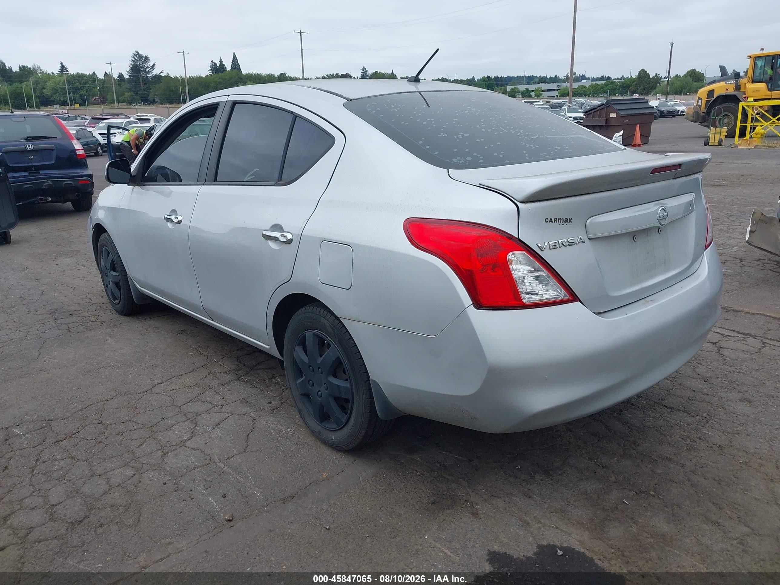 2013 Nissan Versa 1.6 Sv Silver vin: 3N1CN7AP4DL850048