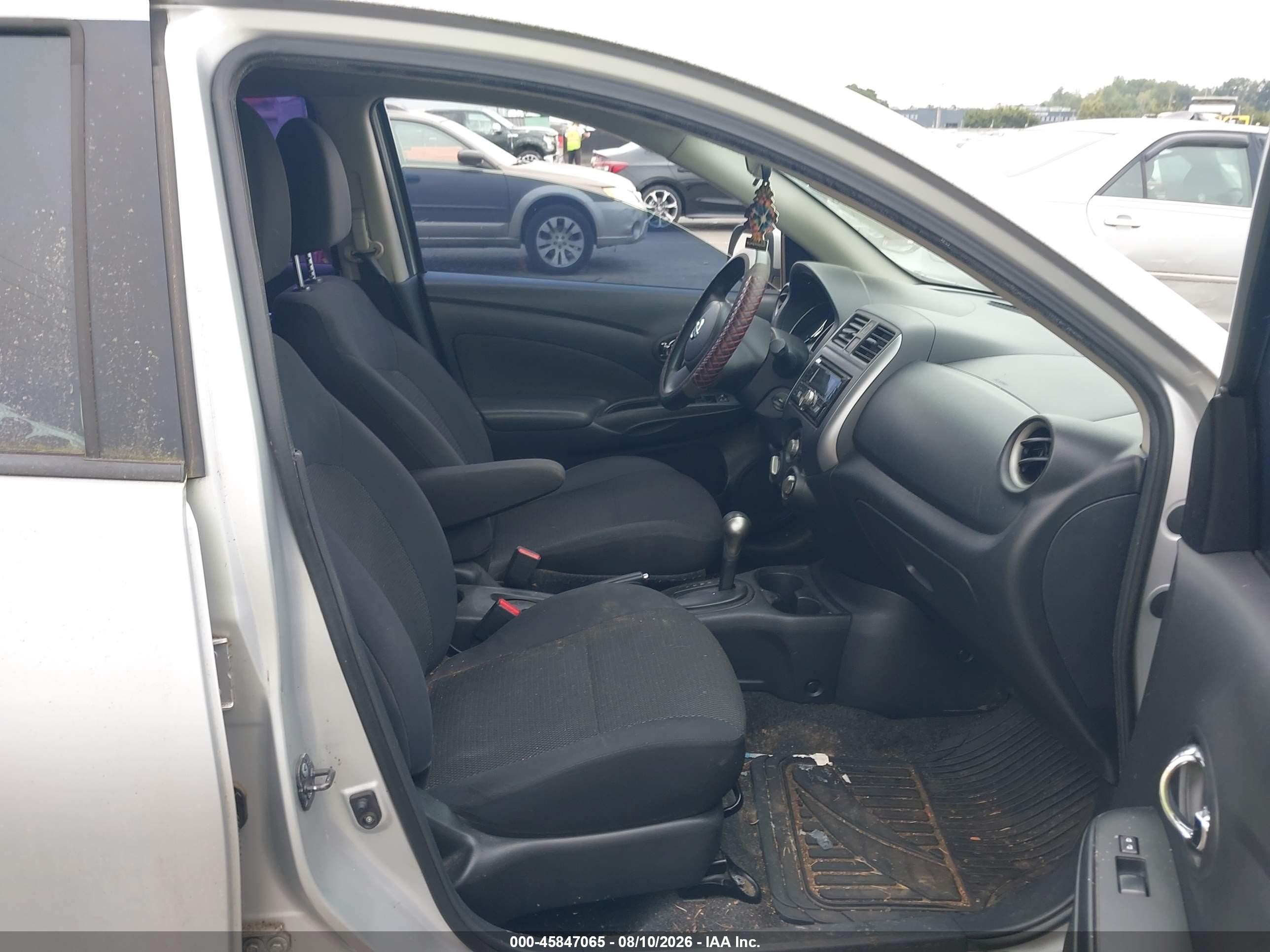 2013 Nissan Versa 1.6 Sv Silver vin: 3N1CN7AP4DL850048