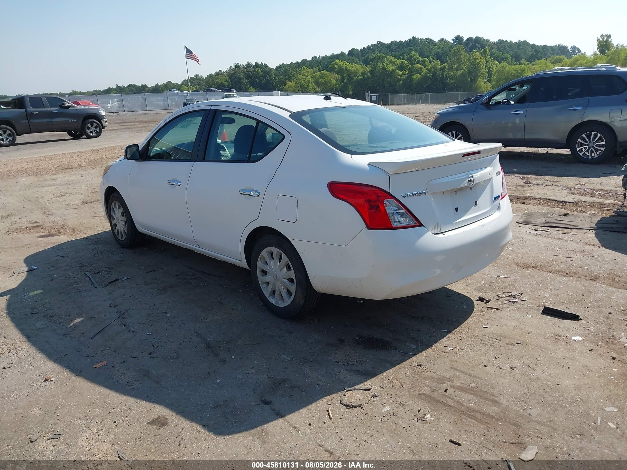 2013 Nissan Versa 1.6 Sv White vin: 3N1CN7AP4DL885365
