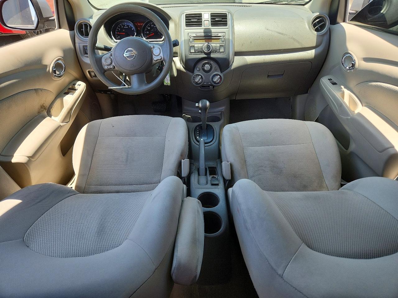 2013 Nissan Versa 1.6 S Серебряный vin: 3N1CN7AP4DL892851