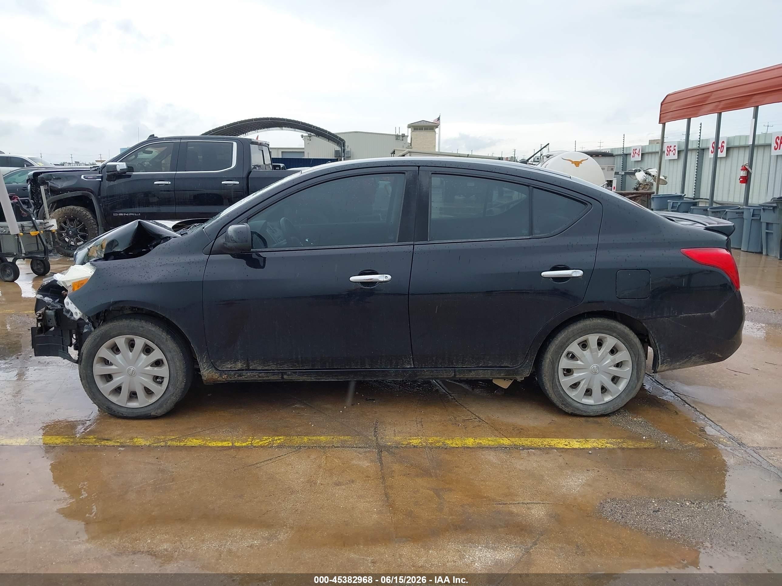 2014 Nissan Versa 1.6 Sv Black vin: 3N1CN7AP4EK452085