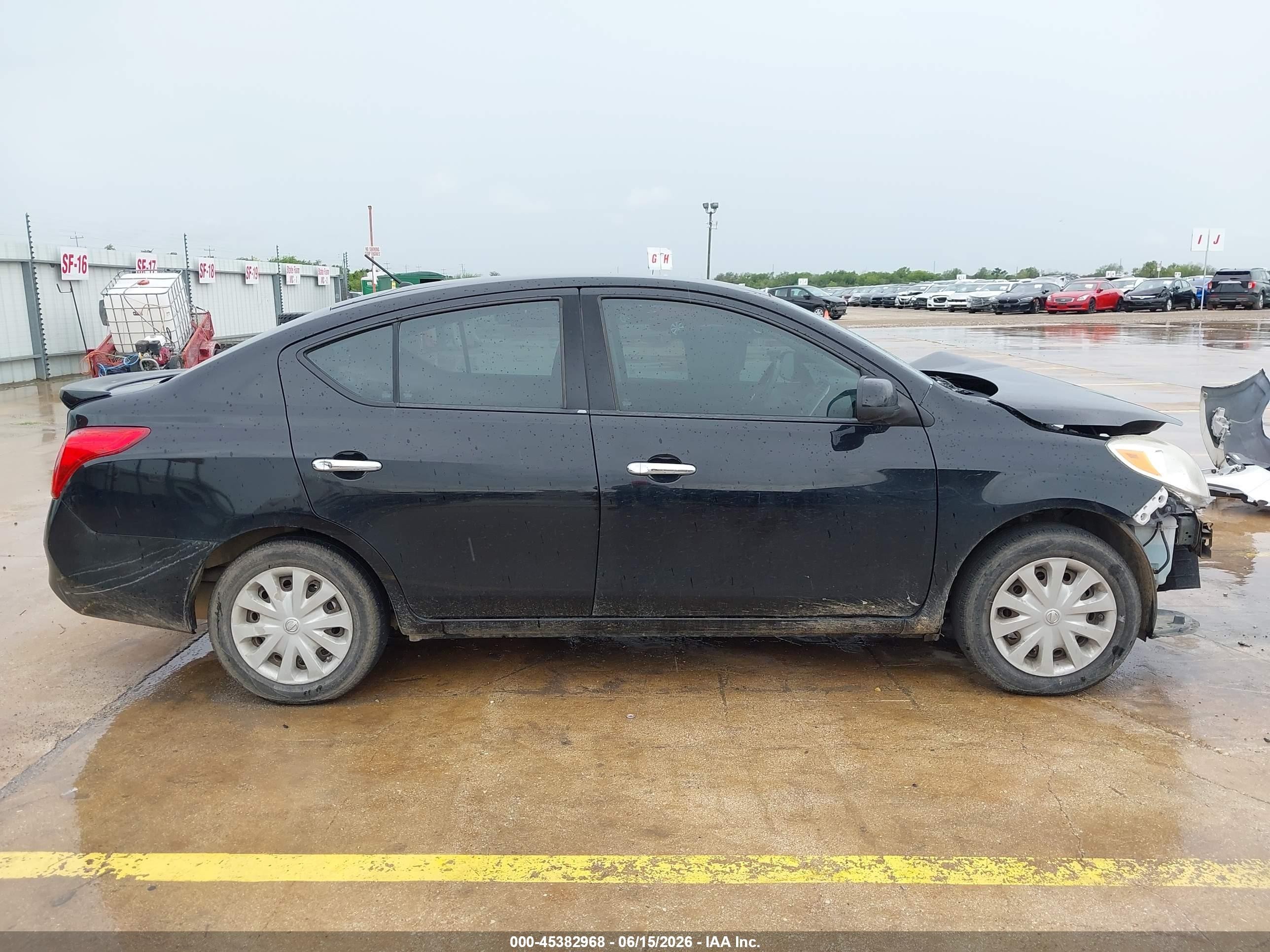 2014 Nissan Versa 1.6 Sv Black vin: 3N1CN7AP4EK452085
