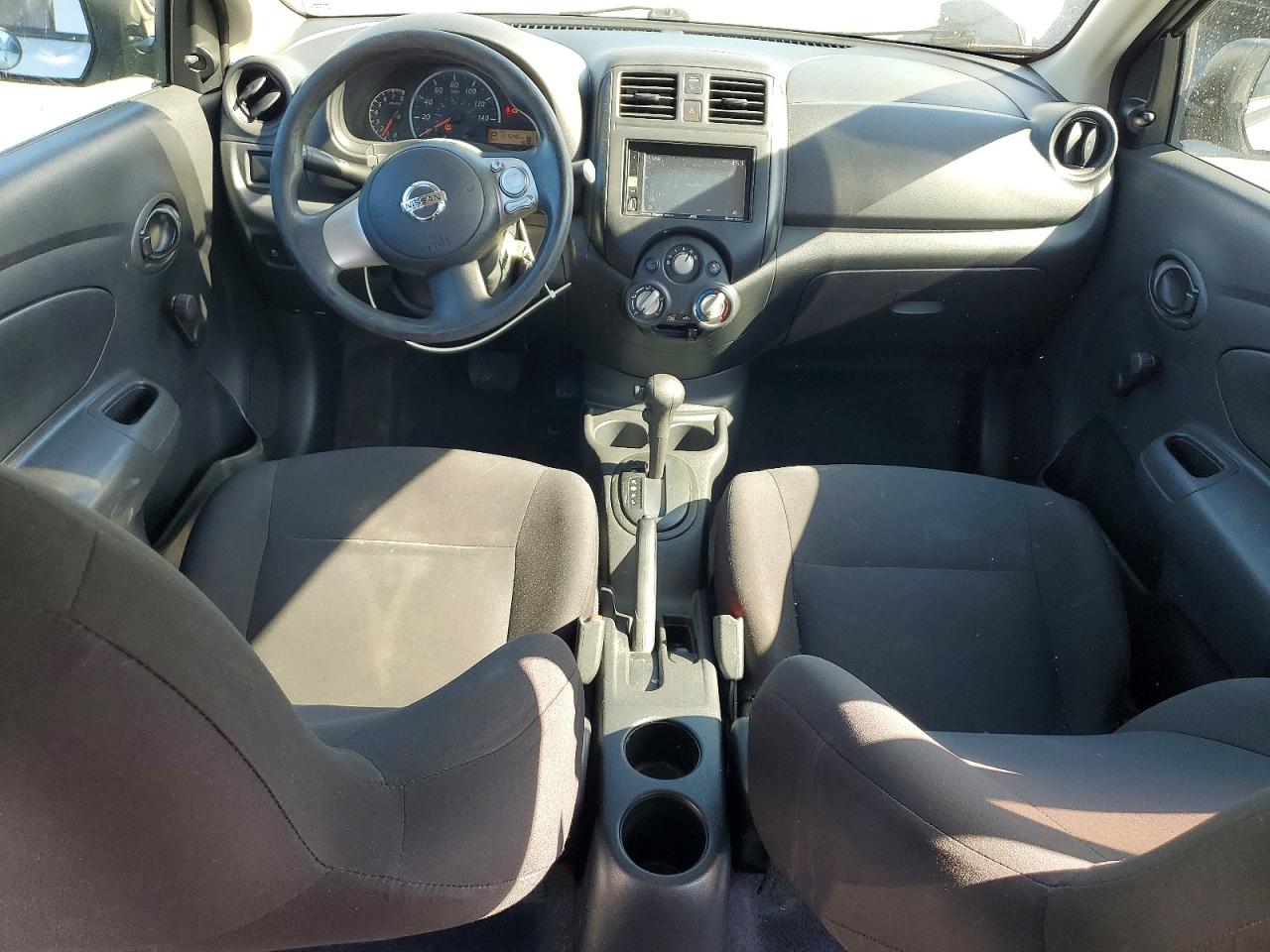 2014 Nissan Versa 1.6 S Silver vin: 3N1CN7AP4EL825068