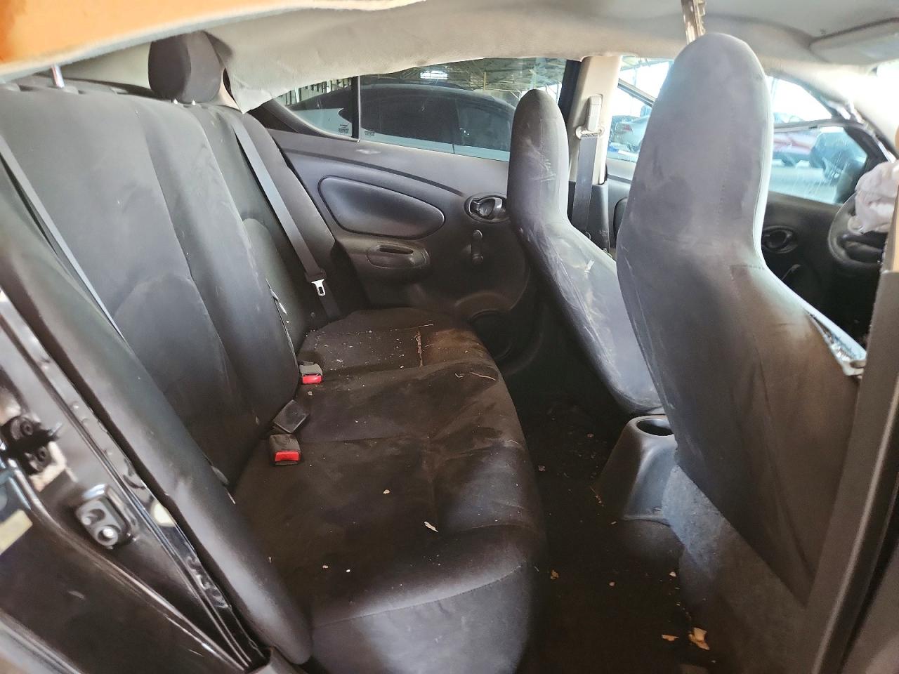 2014 Nissan Versa 1.6 S Black vin: 3N1CN7AP4EL827564