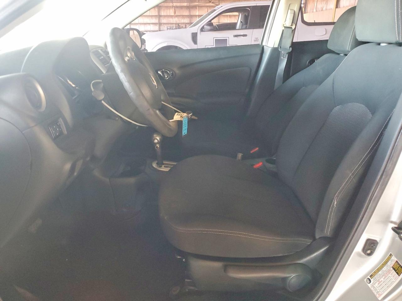 2014 Nissan Versa 1.6 Sv Silver vin: 3N1CN7AP4EL834160