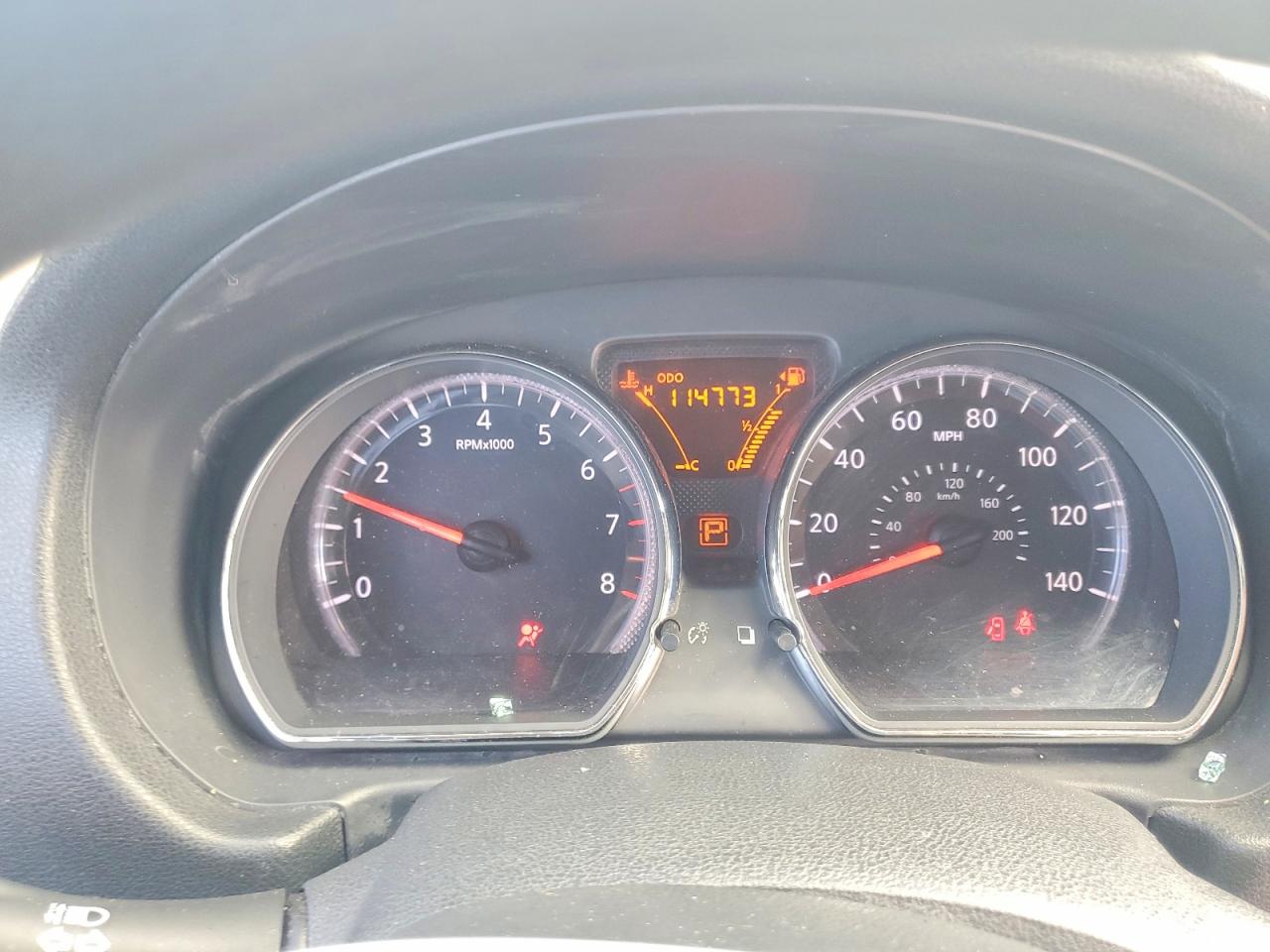 2014 Nissan Versa 1.6 Sv Серебряный vin: 3N1CN7AP4EL835132
