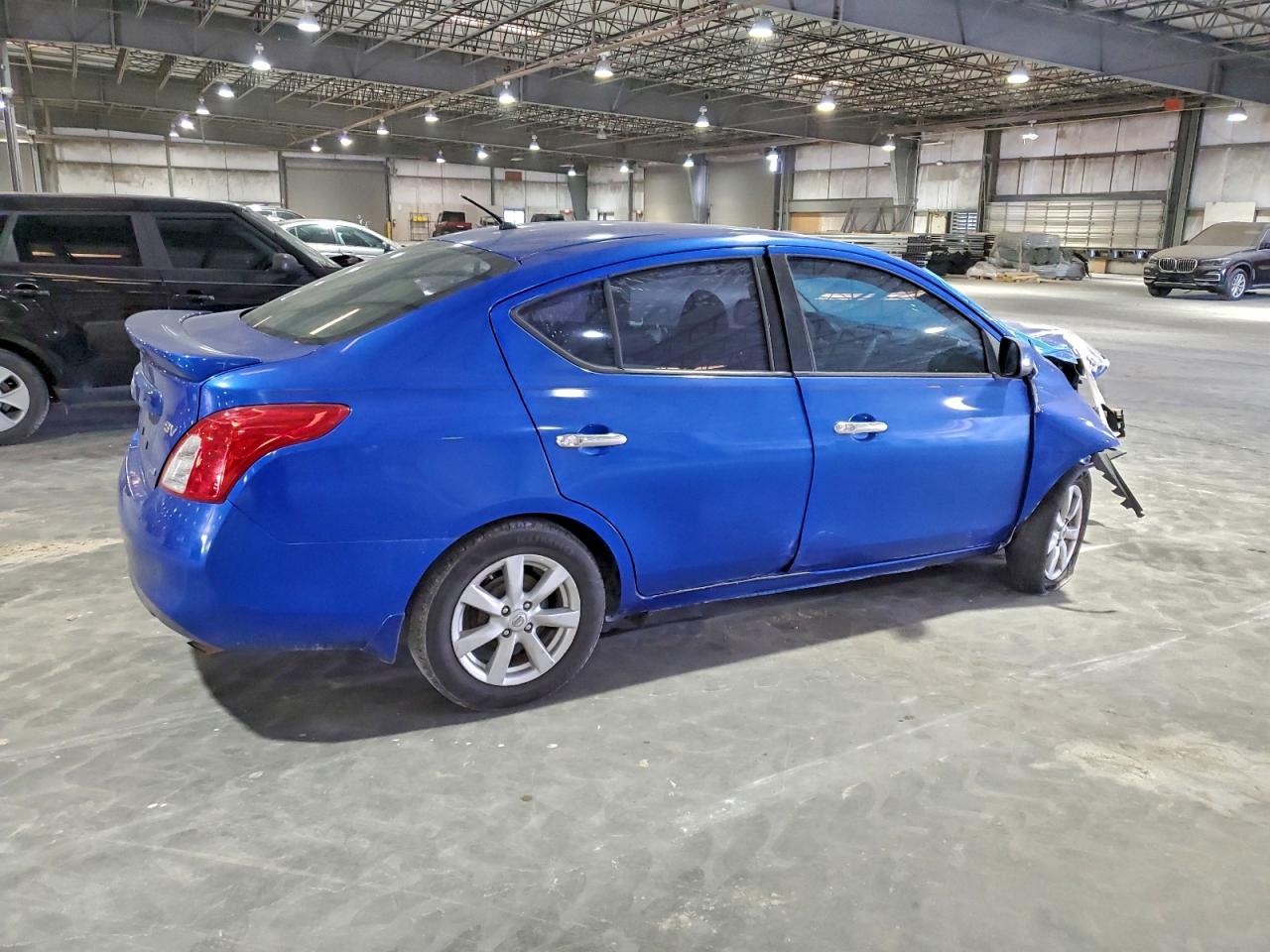 2014 Nissan Versa S Blue vin: 3N1CN7AP4EL835261