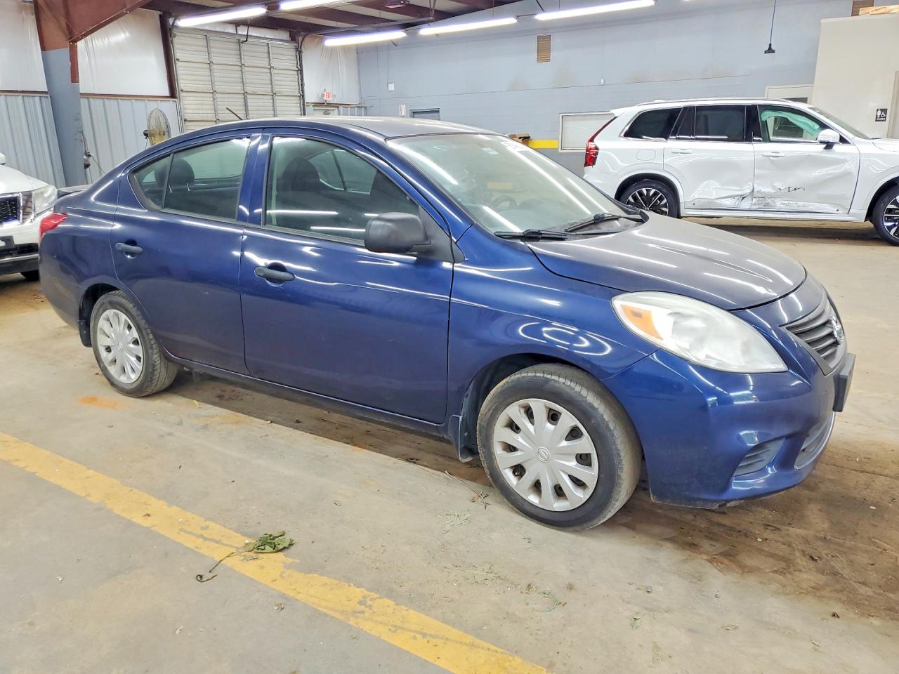 2014 Nissan Versa 1.6 S Plus Синий vin: 3N1CN7AP4EL844347