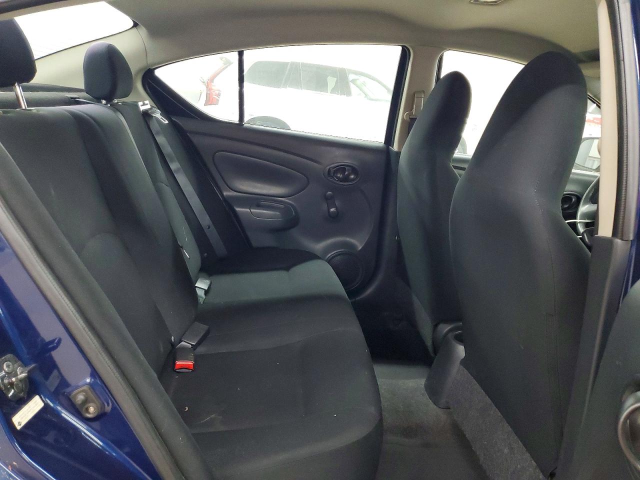 2014 Nissan Versa 1.6 S Plus Синий vin: 3N1CN7AP4EL844347
