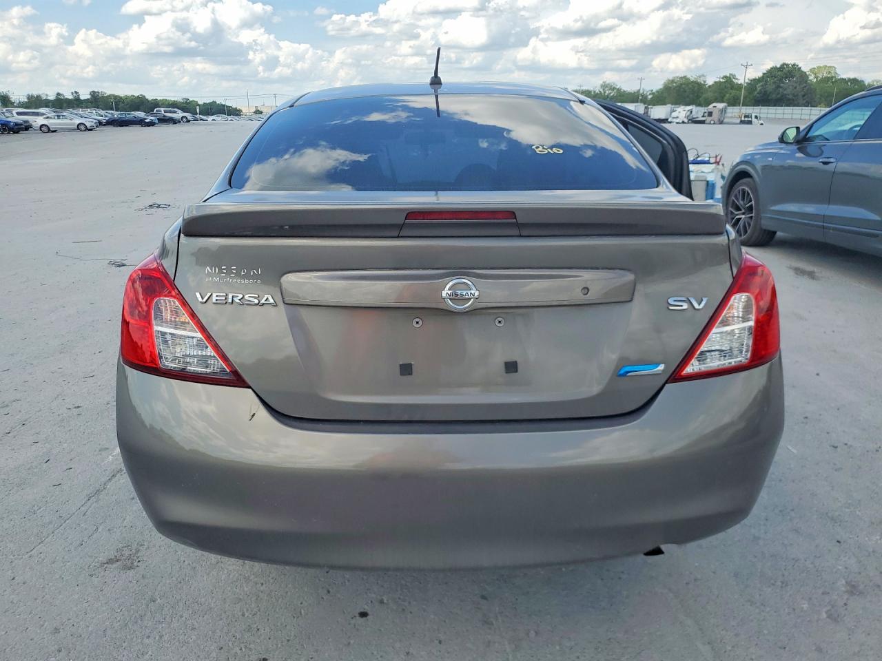 2014 Nissan Versa 1.6 Sv Gray vin: 3N1CN7AP4EL850682
