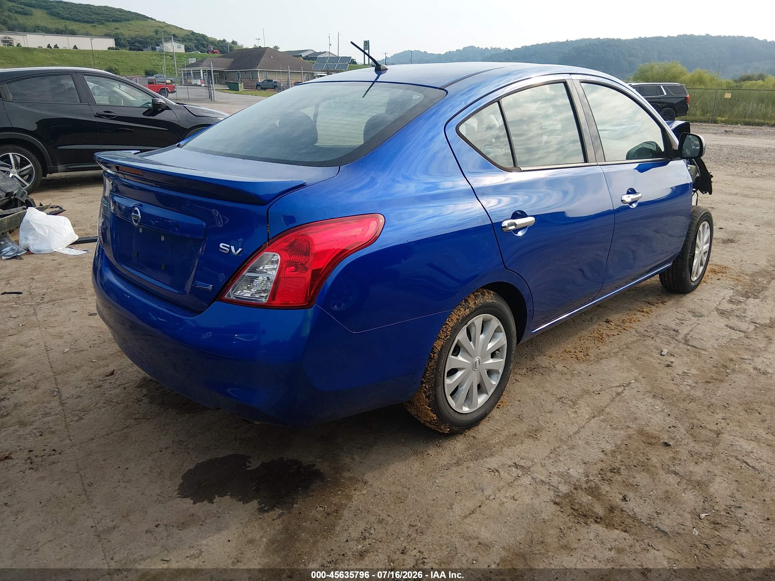 2014 Nissan Versa 1.6 Sv Синий vin: 3N1CN7AP4EL855140