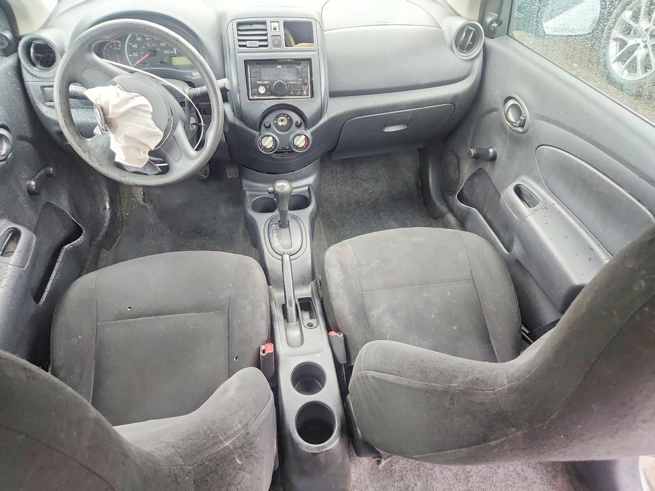 2014 Nissan Versa 1.6 S Silver vin: 3N1CN7AP4EL858152
