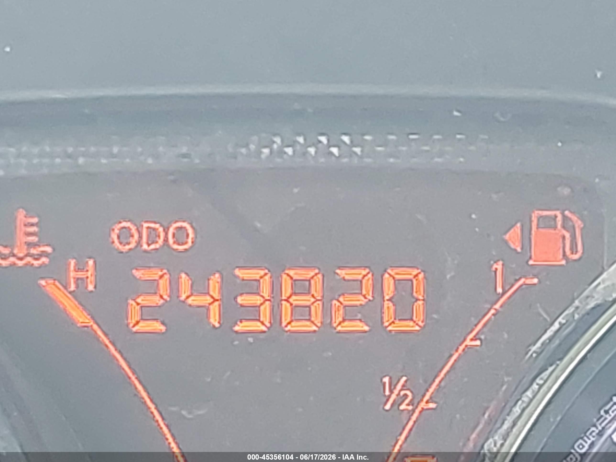 2014 Nissan Versa 1.6 Sv Серебряный vin: 3N1CN7AP4EL868356