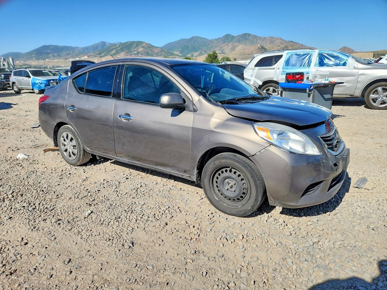 2014 Nissan Versa 1.6 Sv Gray vin: 3N1CN7AP4EL873654