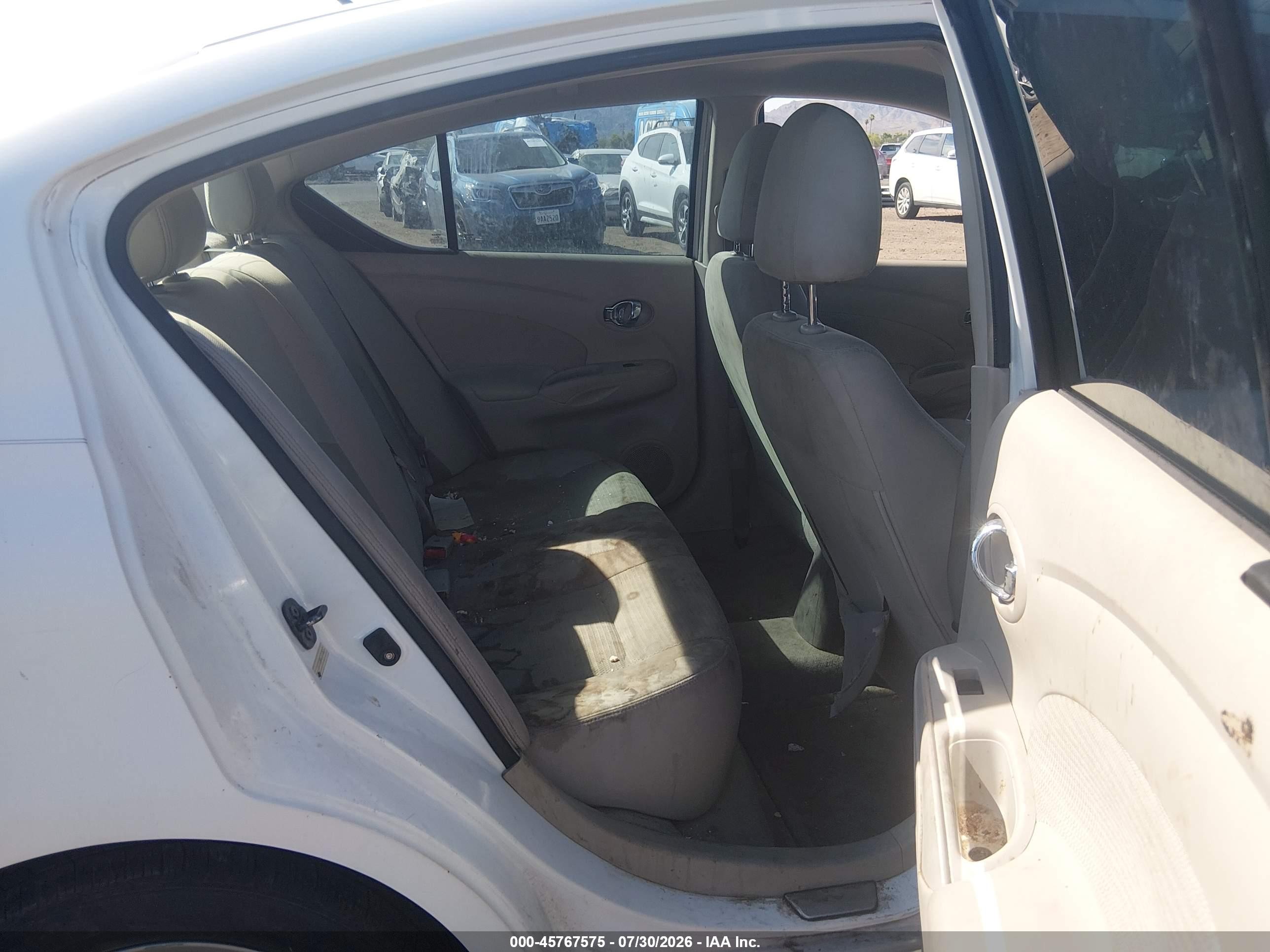 2014 Nissan Versa 1.6 Sv White vin: 3N1CN7AP4EL876652