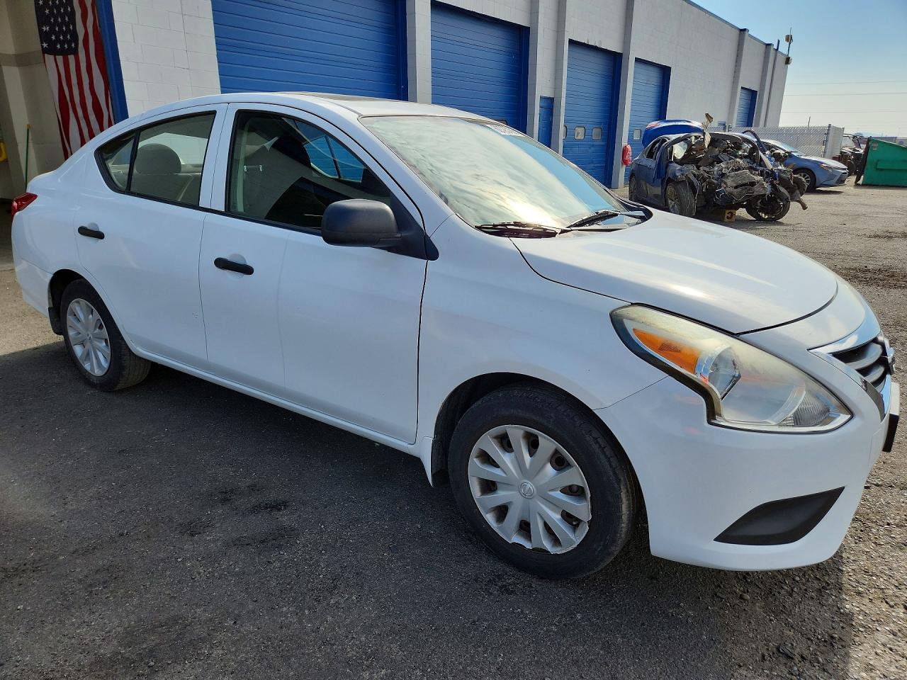 2015 Nissan Versa 1.6 S White vin: 3N1CN7AP4FL814802