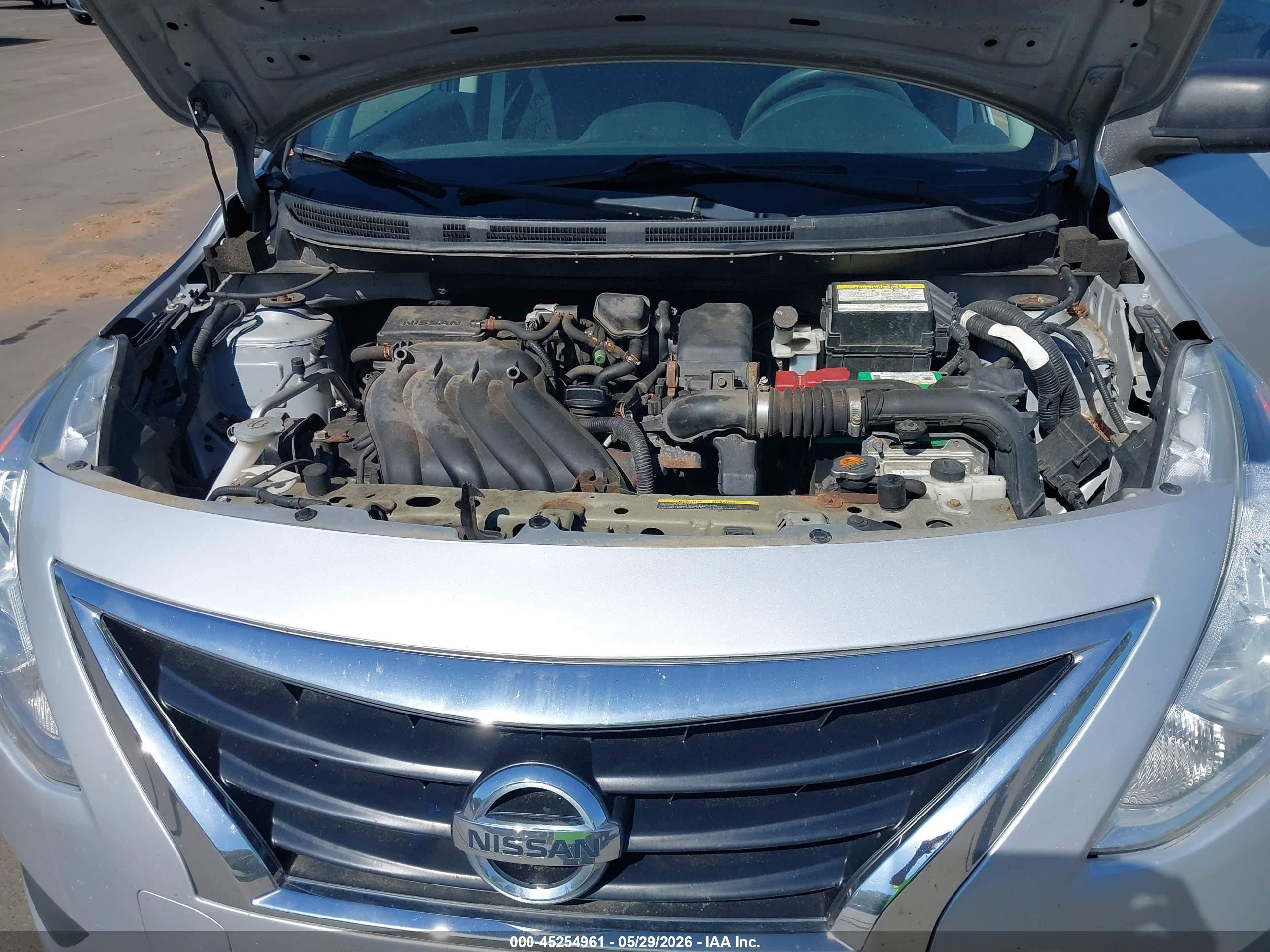 2015 Nissan Versa 1.6 S+ Silver vin: 3N1CN7AP4FL816467