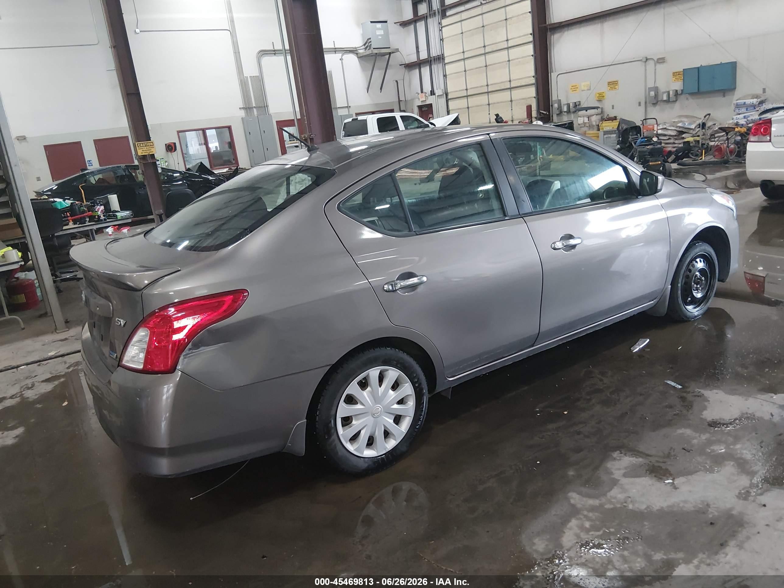 2015 Nissan Versa 1.6 Sv Gray vin: 3N1CN7AP4FL831261