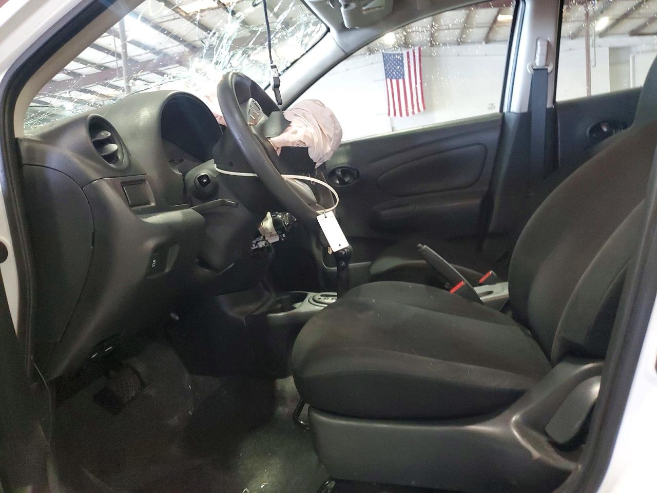 2015 Nissan Versa 1.6 S White vin: 3N1CN7AP4FL835682