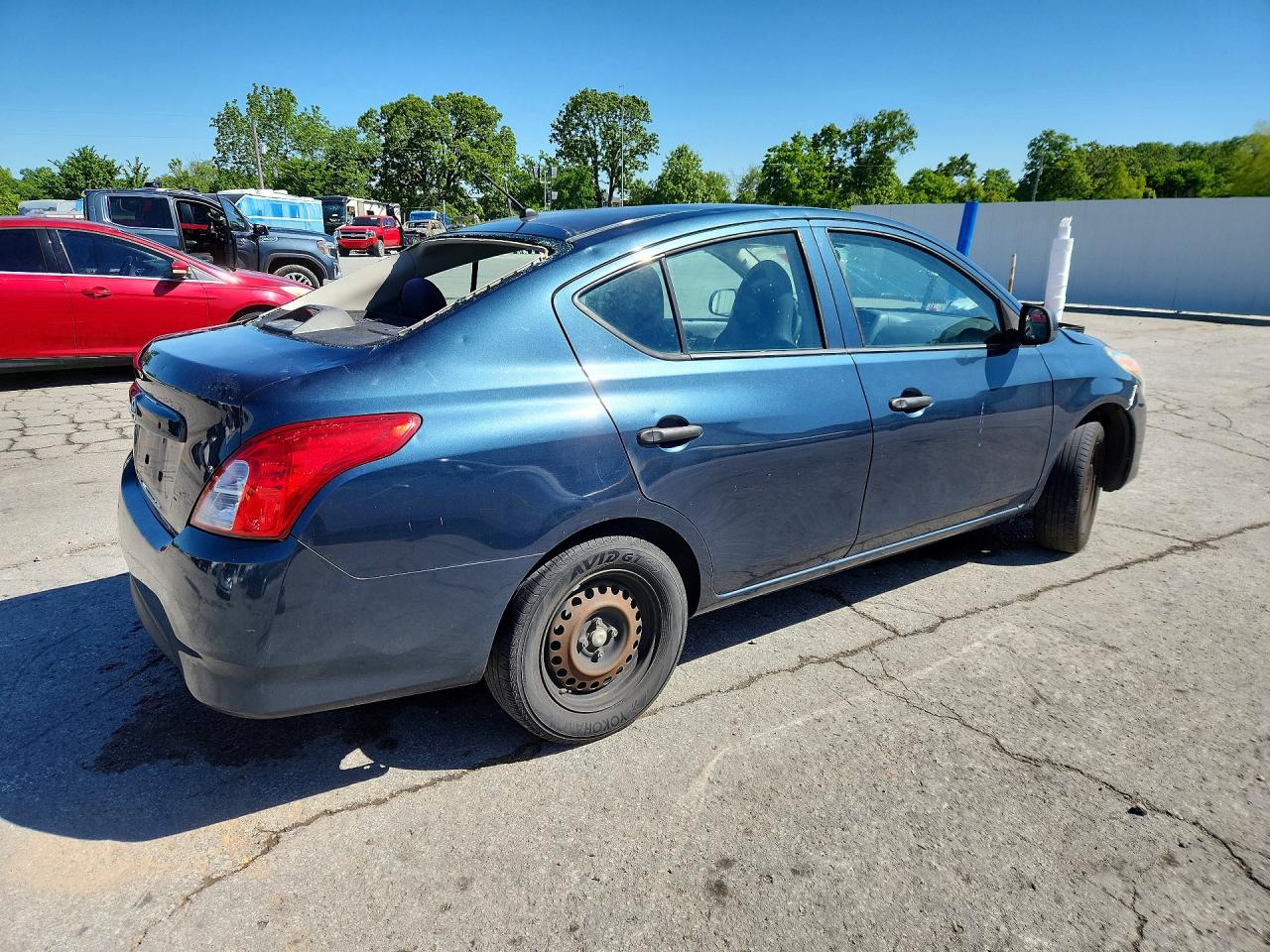 2015 Nissan Versa 1.6 S Blue vin: 3N1CN7AP4FL839683