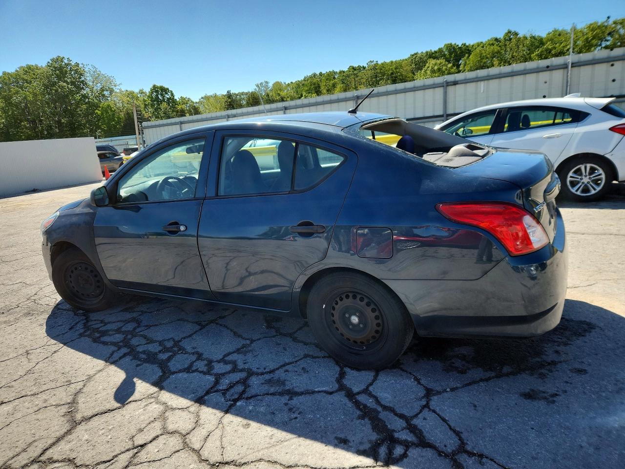 2015 Nissan Versa 1.6 S Blue vin: 3N1CN7AP4FL839683