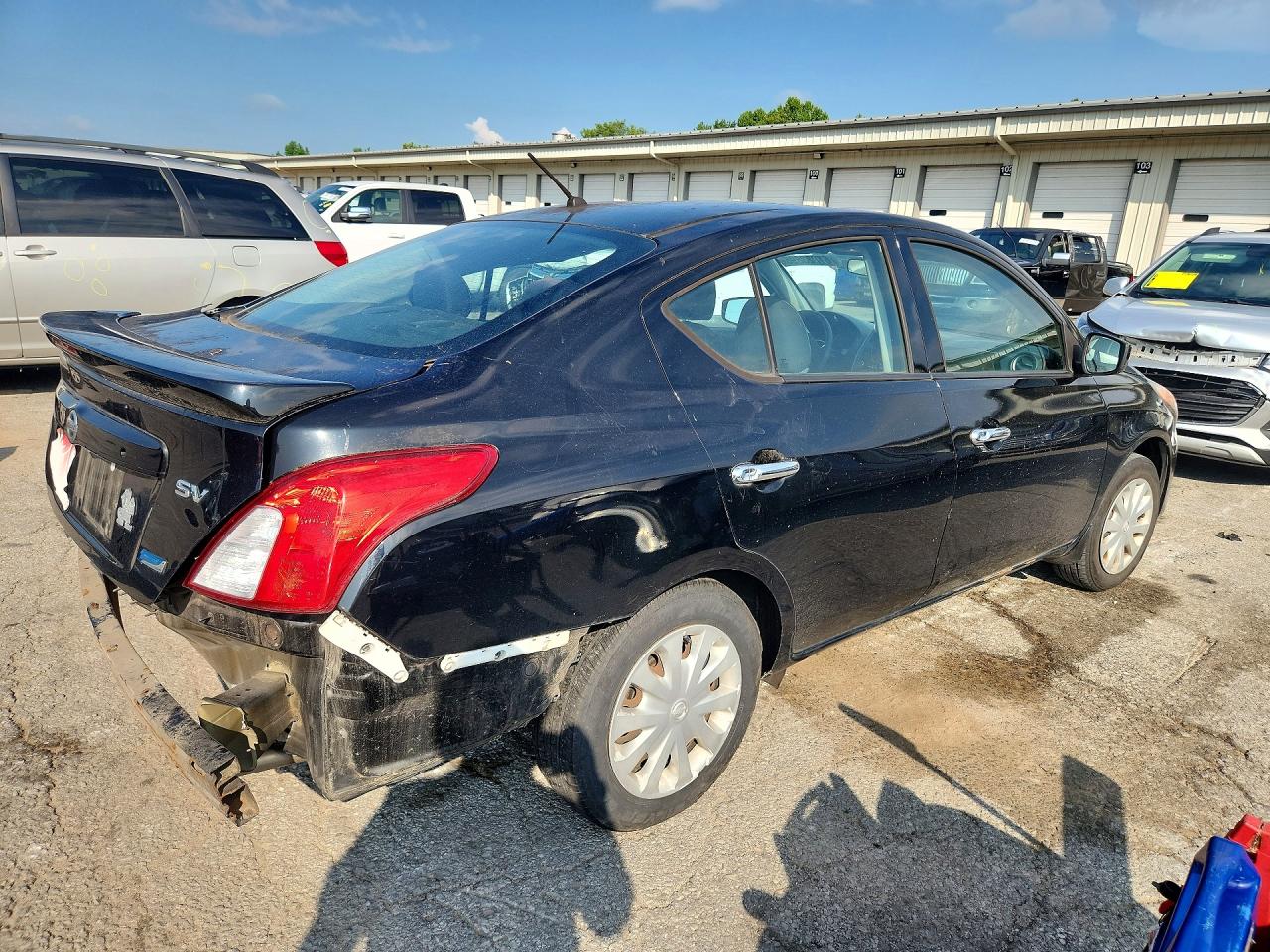 2015 Nissan Versa 1.6 Sv Черный vin: 3N1CN7AP4FL851560